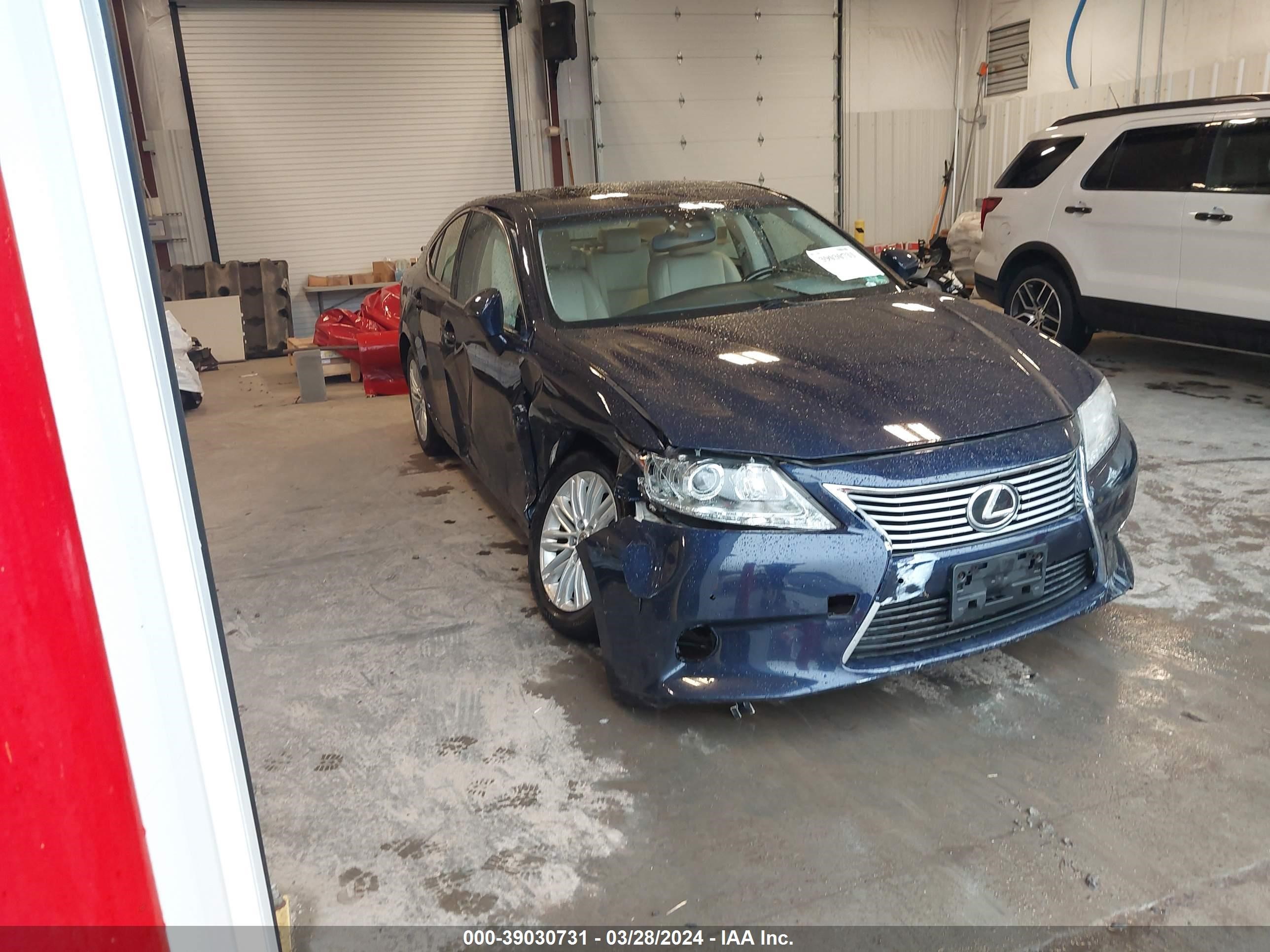 LEXUS ES 2014 jthbk1gg0e2084830