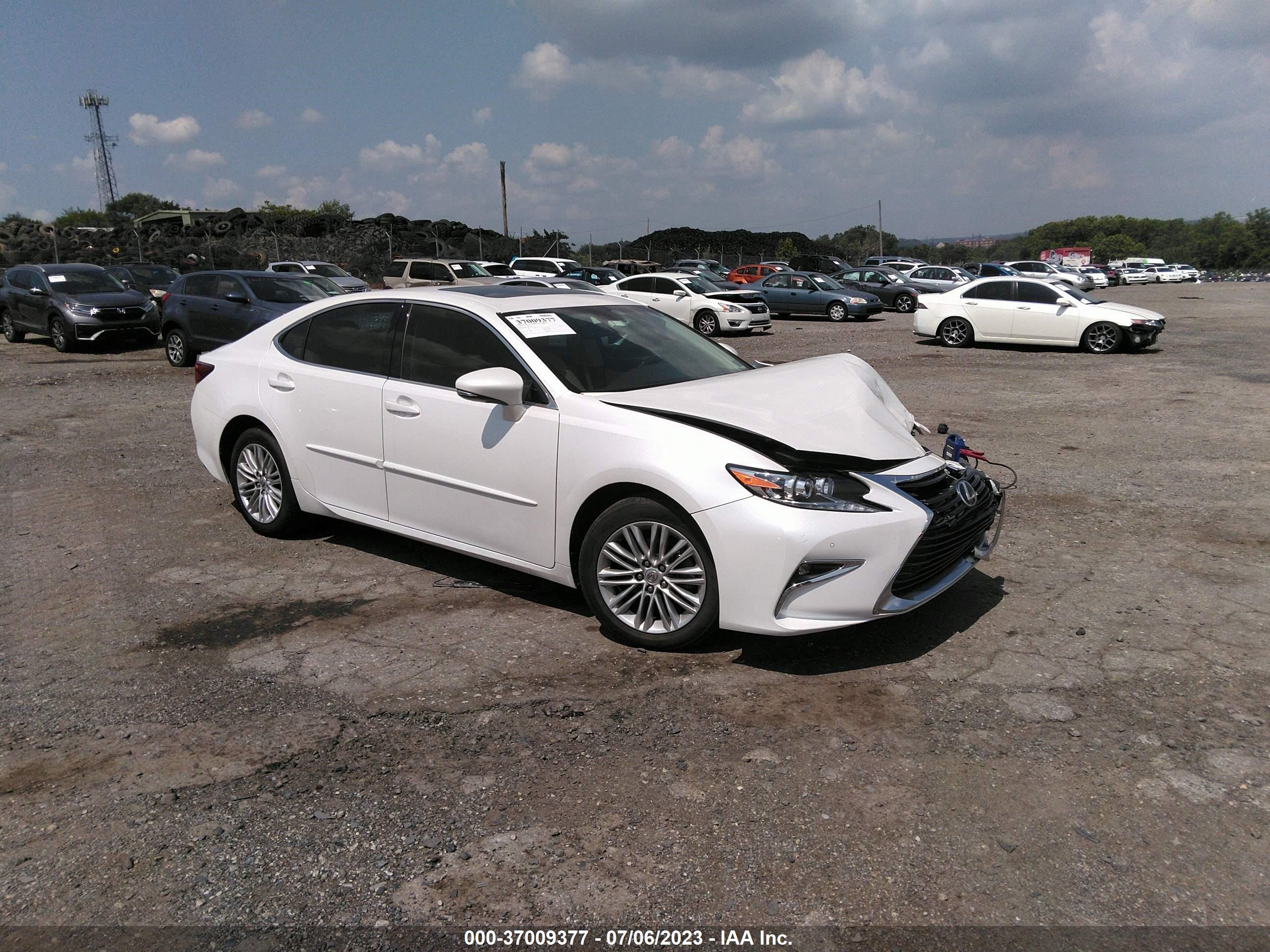 LEXUS ES 2016 jthbk1gg3g2211654