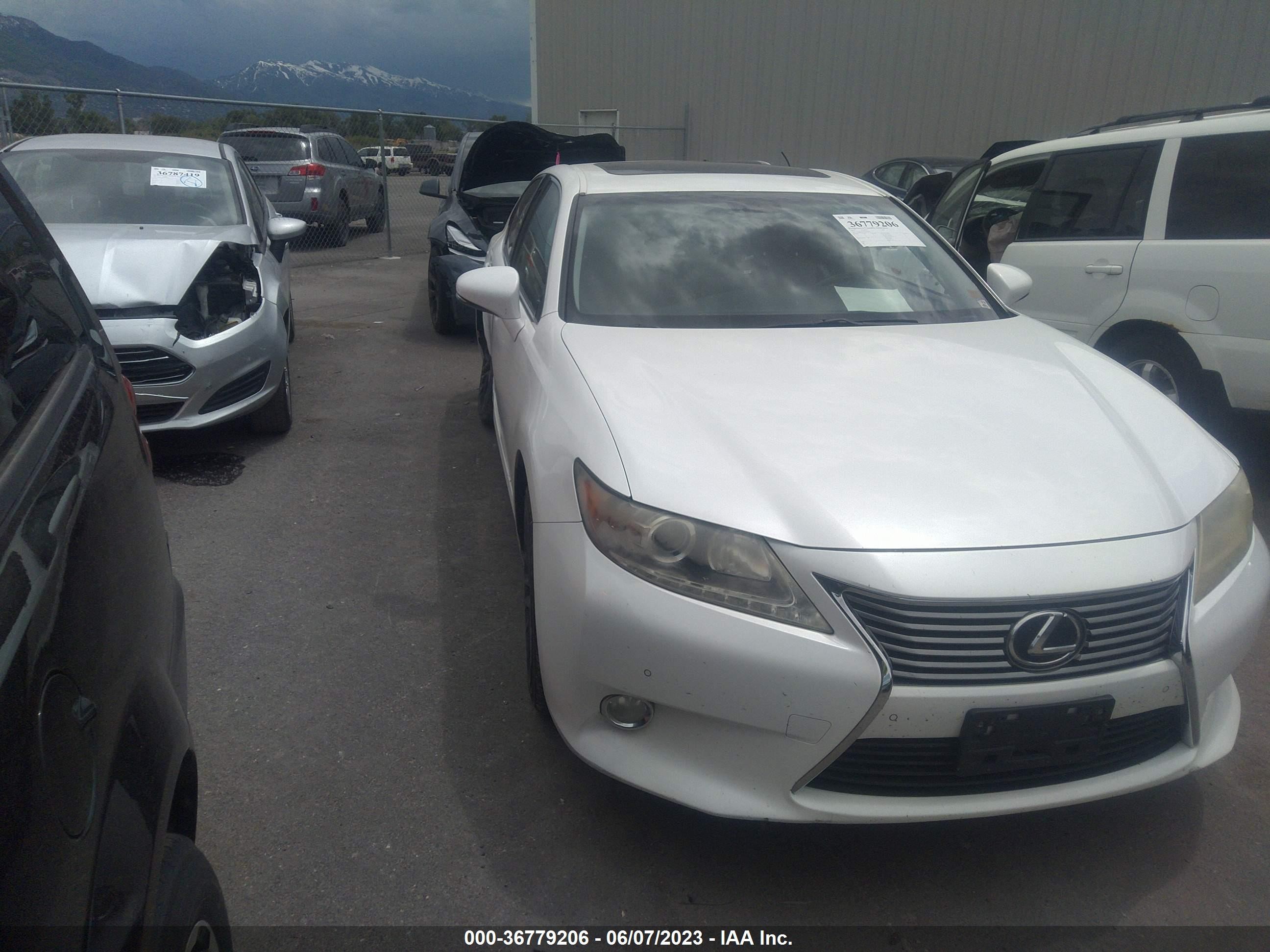 LEXUS ES 2013 jthbk1gg5d2070842