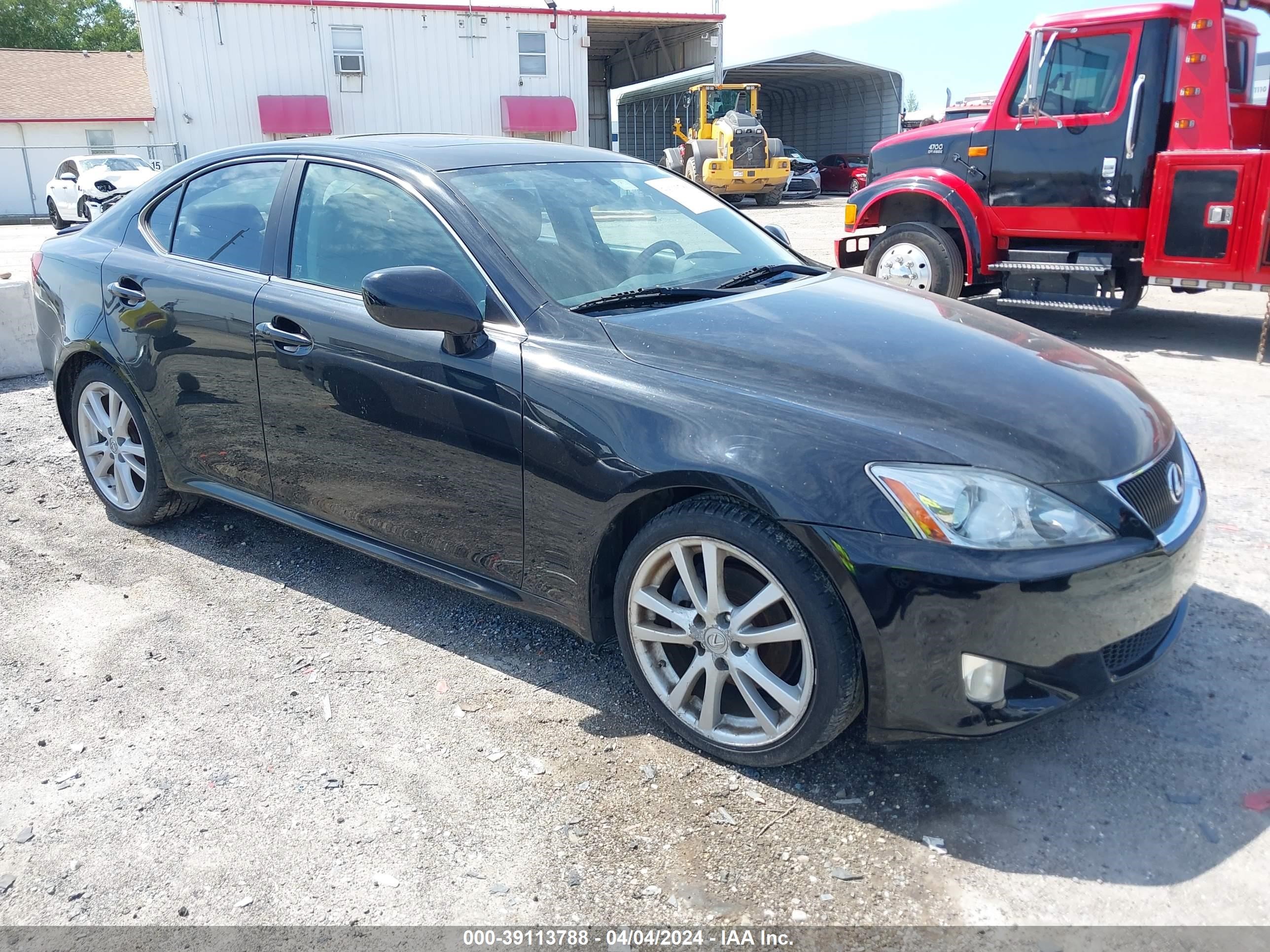 LEXUS IS 2007 jthbk262072040048