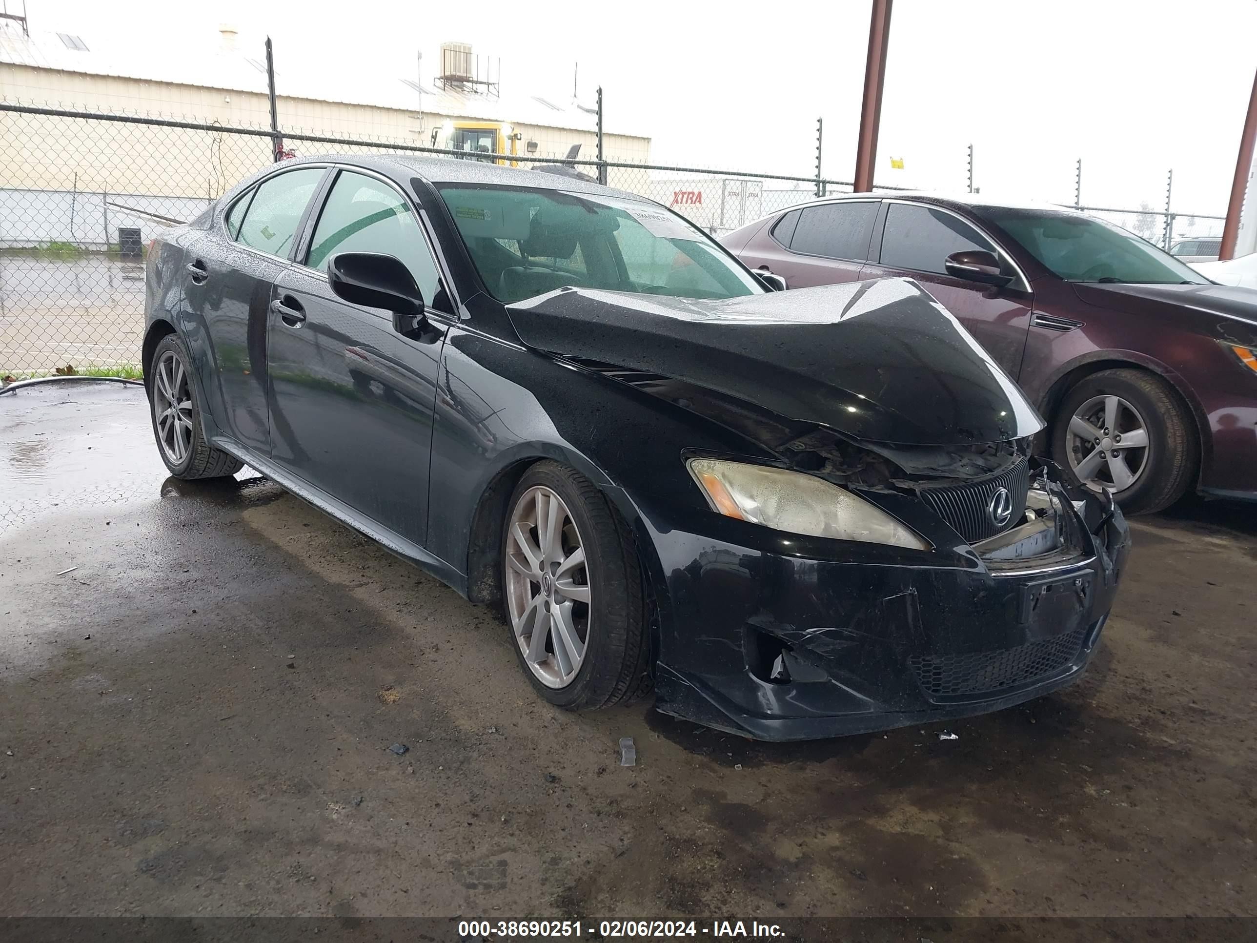 LEXUS IS 2008 jthbk262082073892