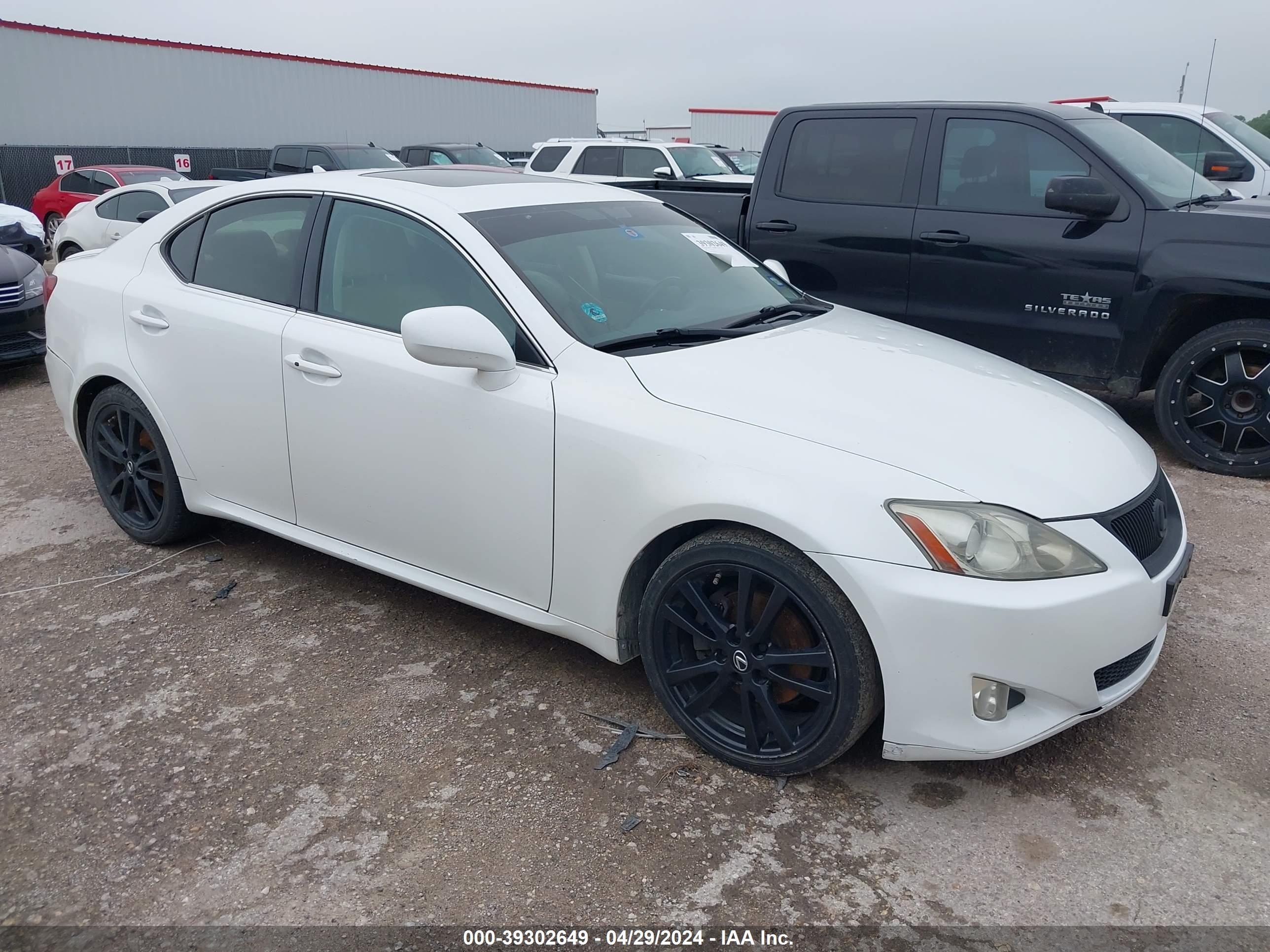 LEXUS IS 2008 jthbk262082076002