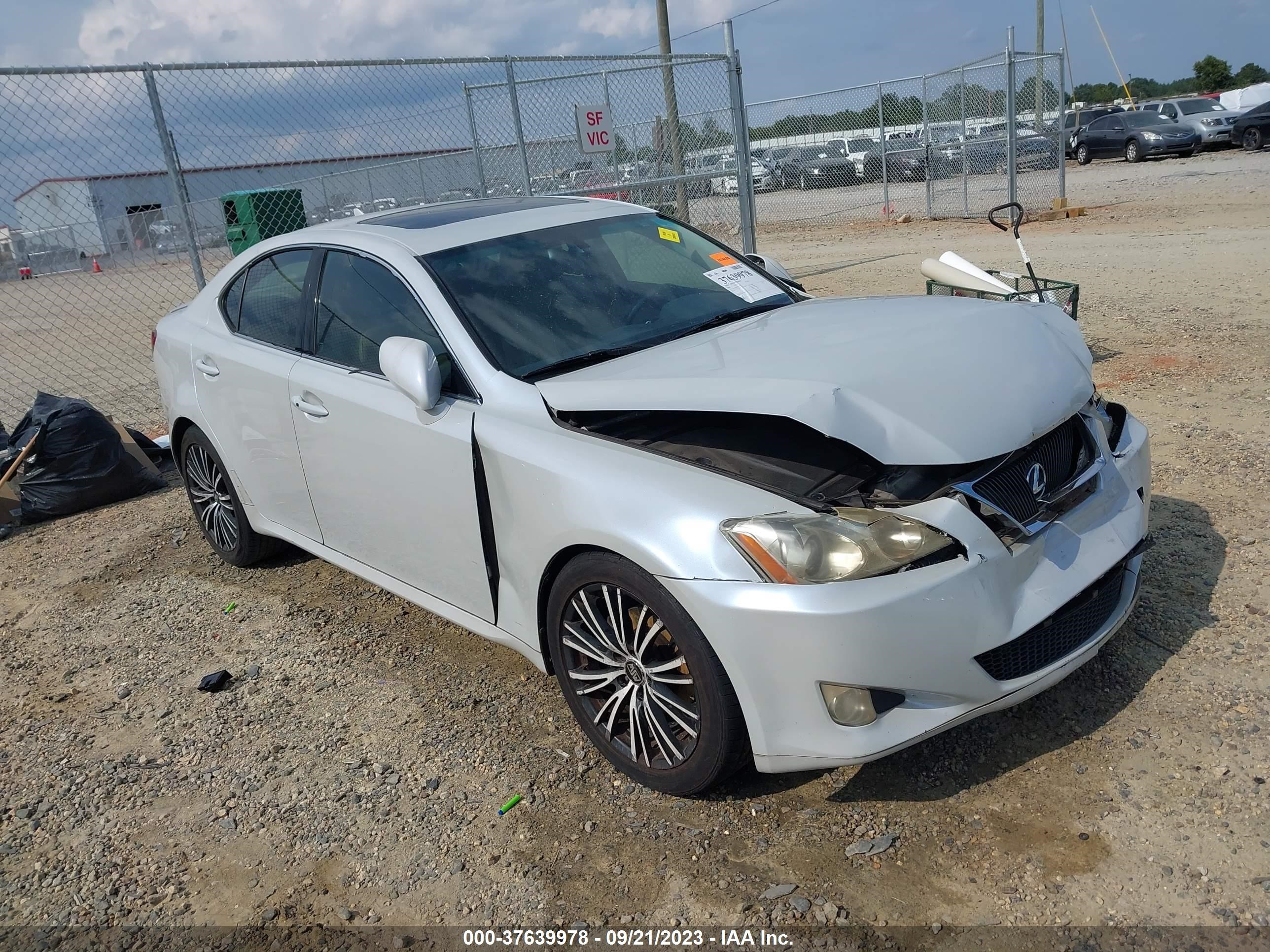 LEXUS IS 2008 jthbk262085070585