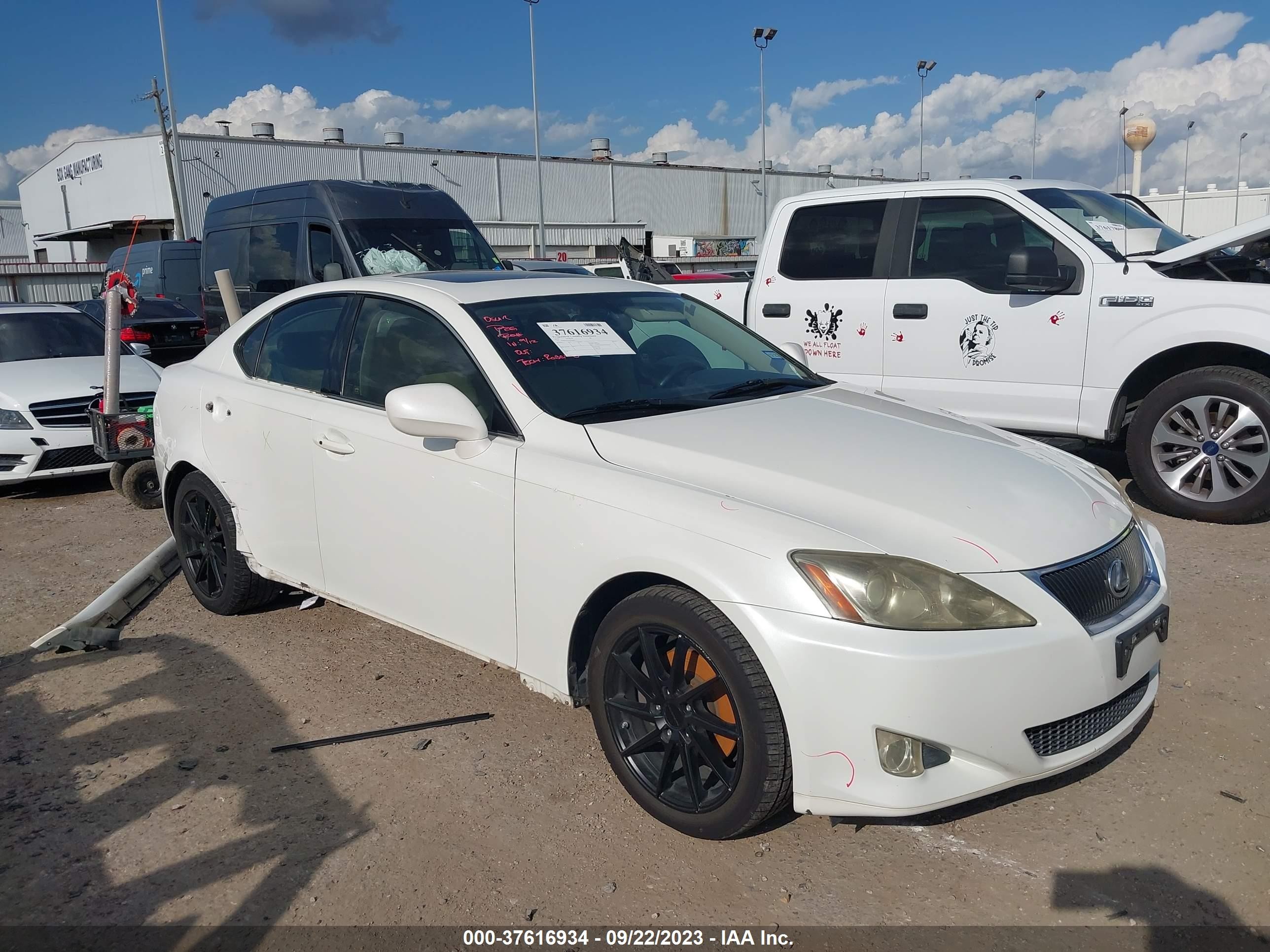 LEXUS IS 2006 jthbk262165010800