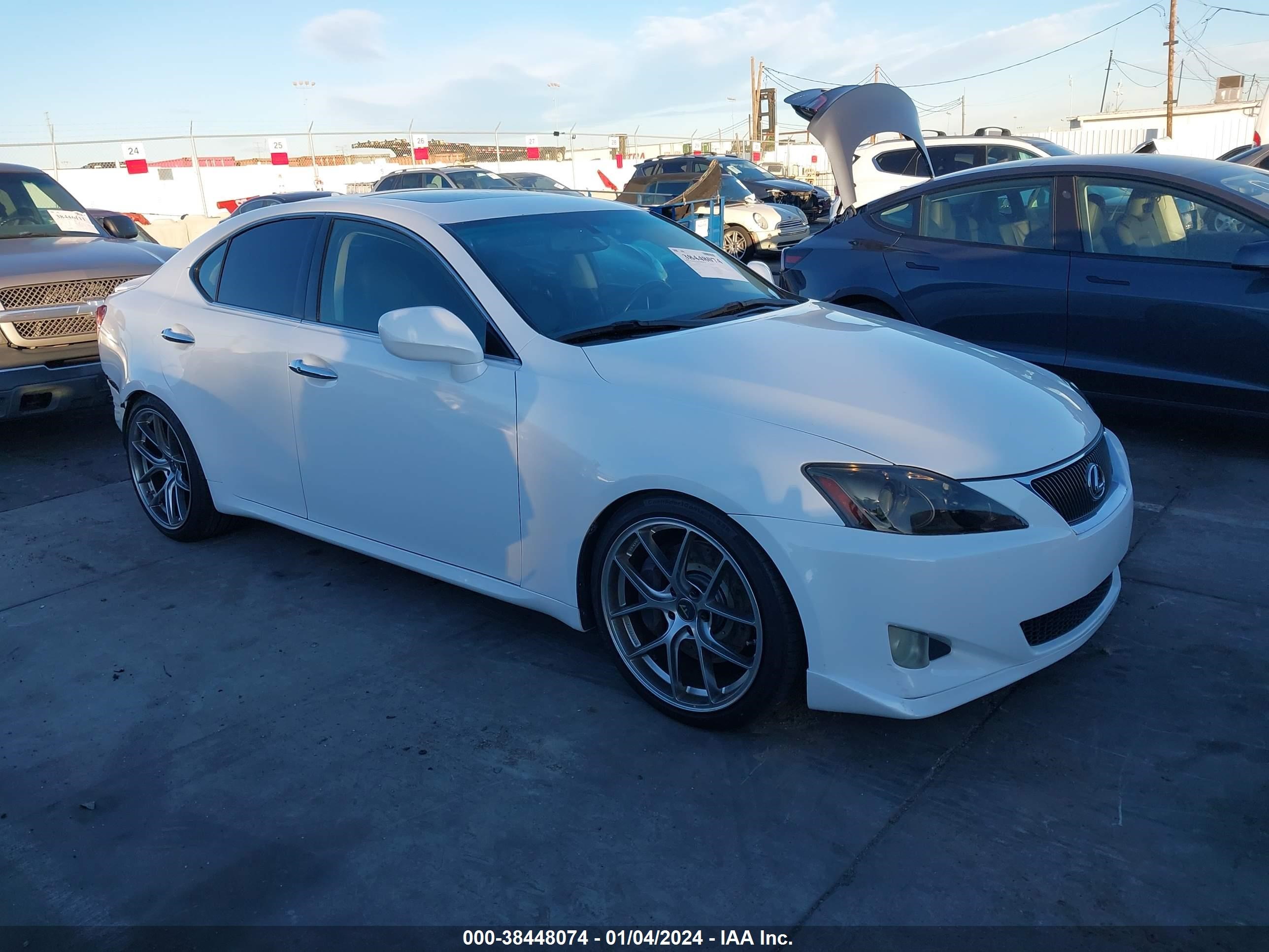 LEXUS IS 2008 jthbk262582060278