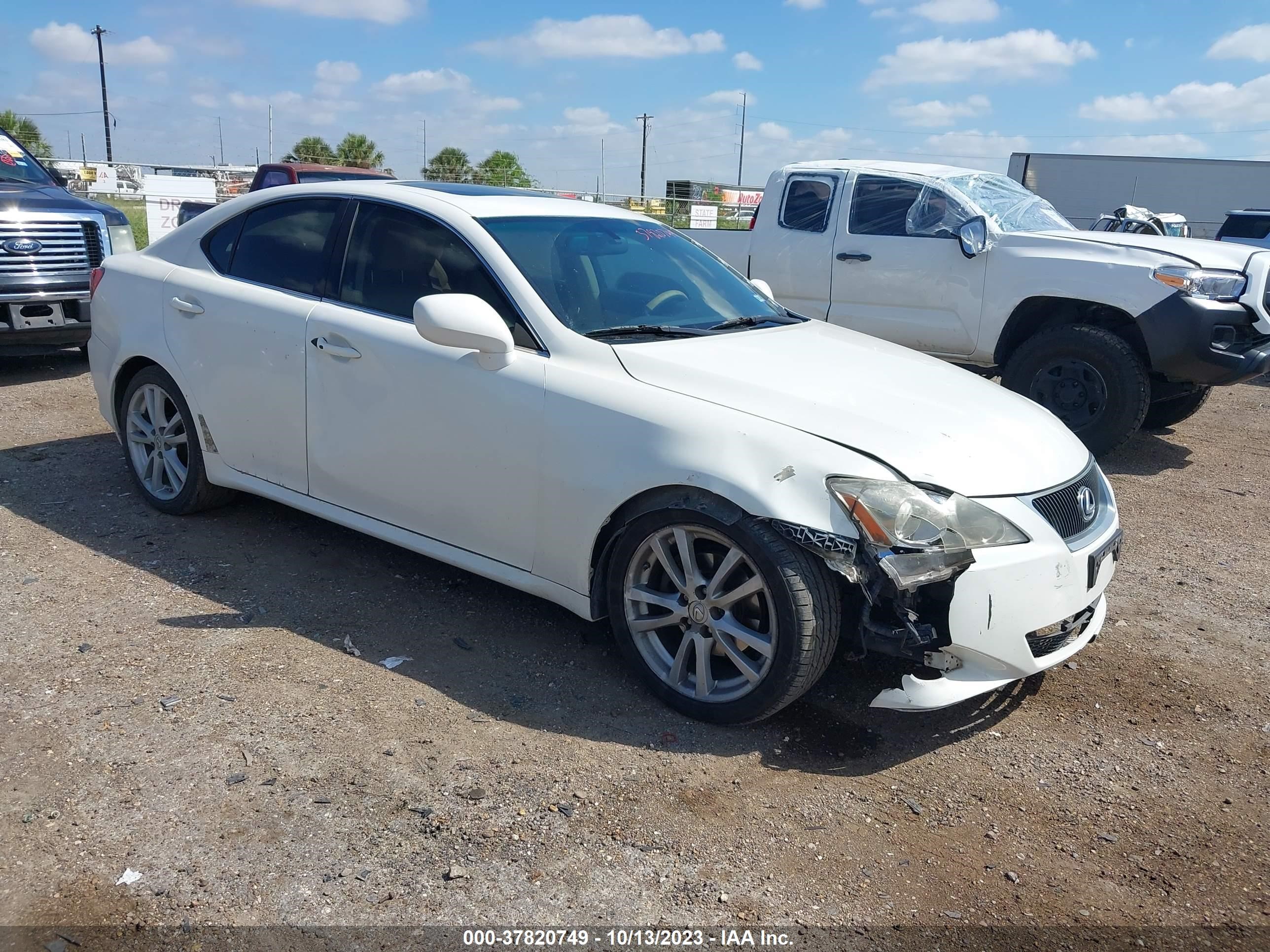 LEXUS IS 2006 jthbk262665015734