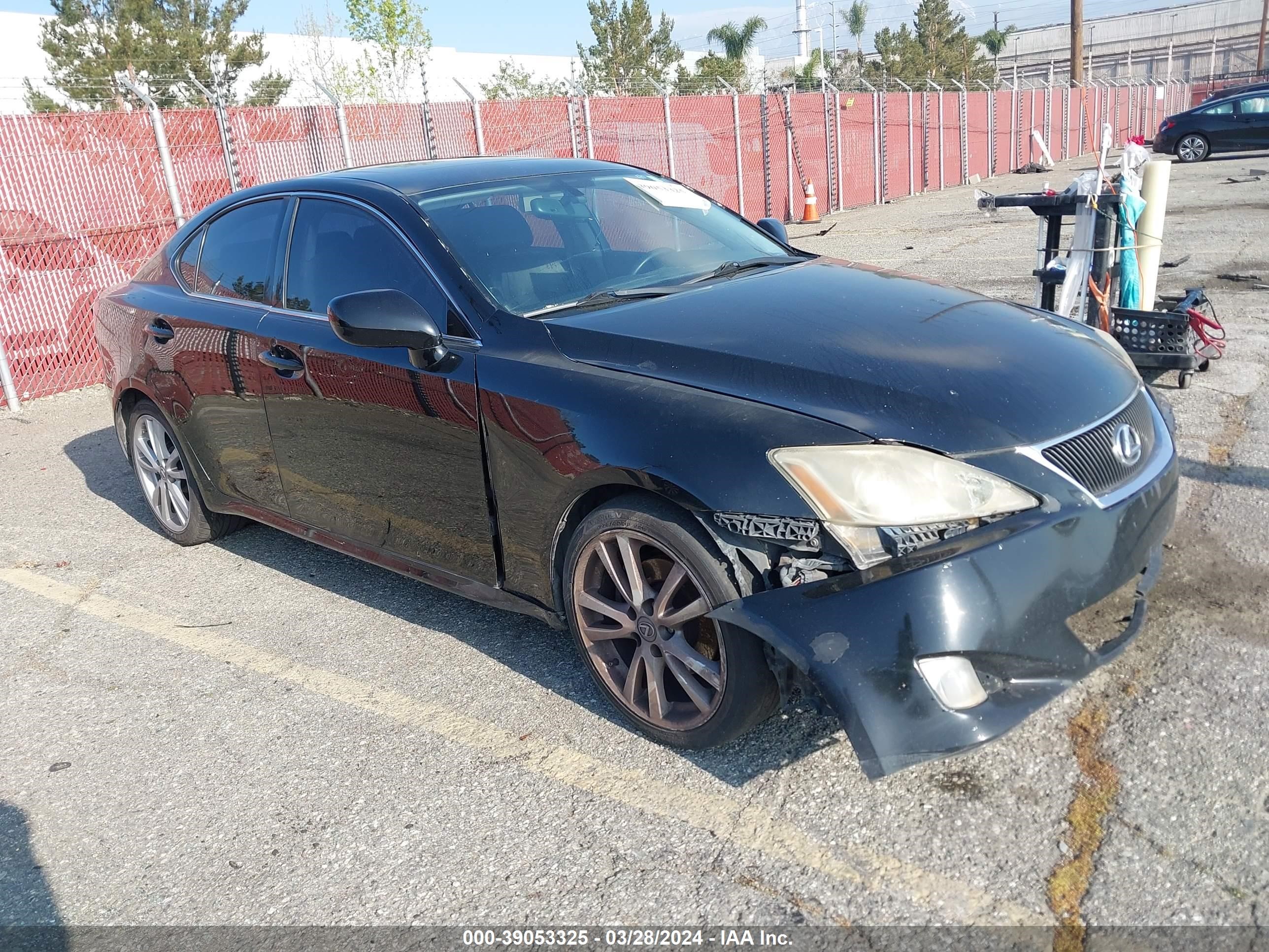 LEXUS IS 2006 jthbk262765011756