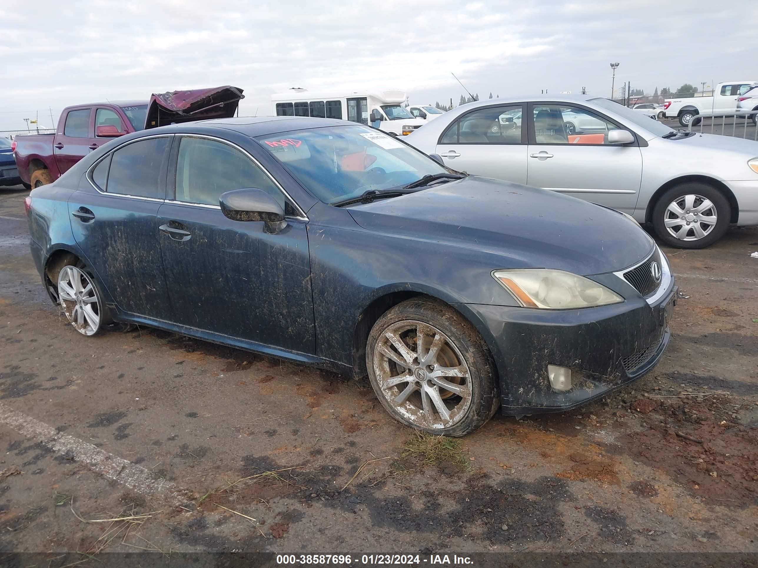 LEXUS IS 2007 jthbk262772033677