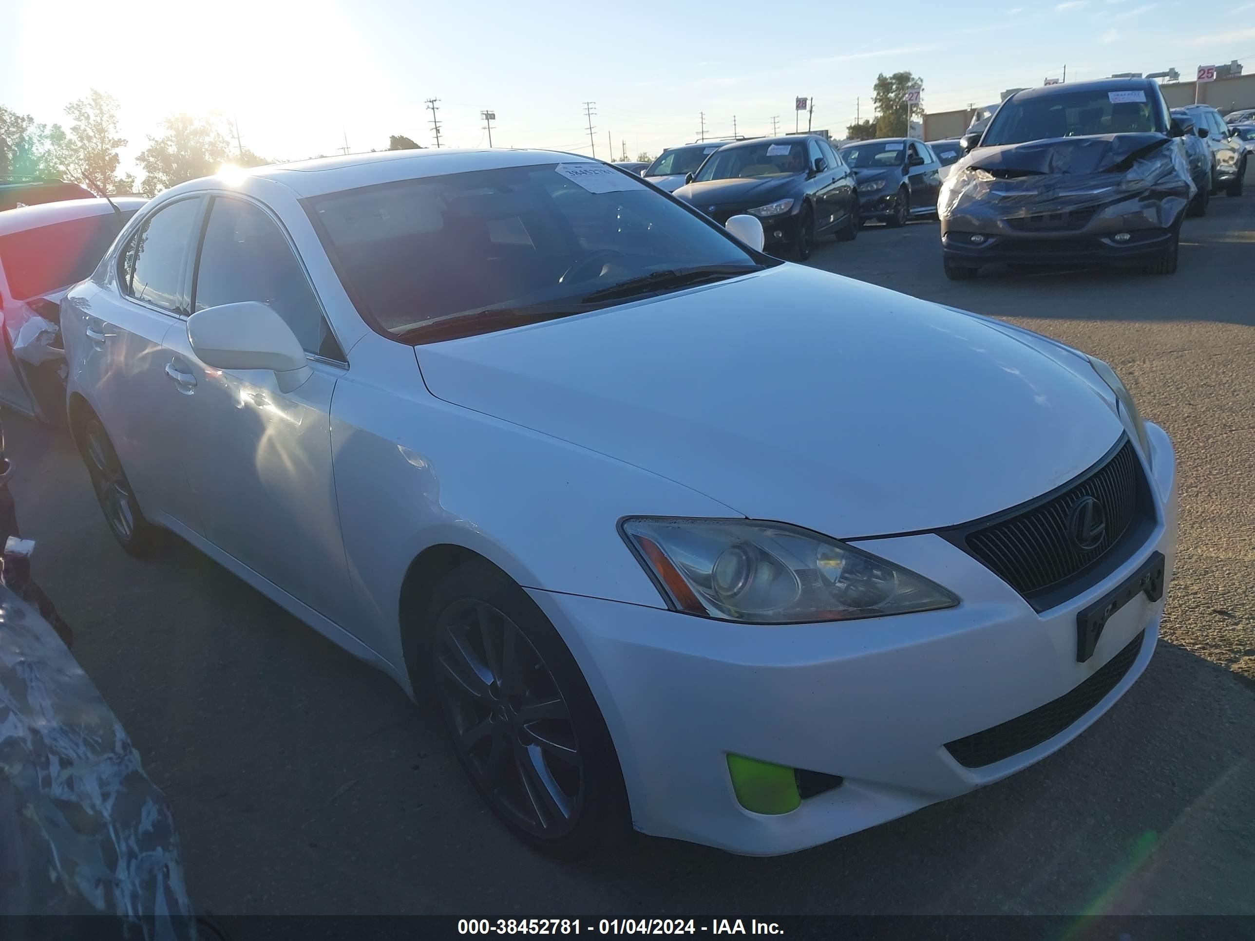 LEXUS IS 2008 jthbk262982070831