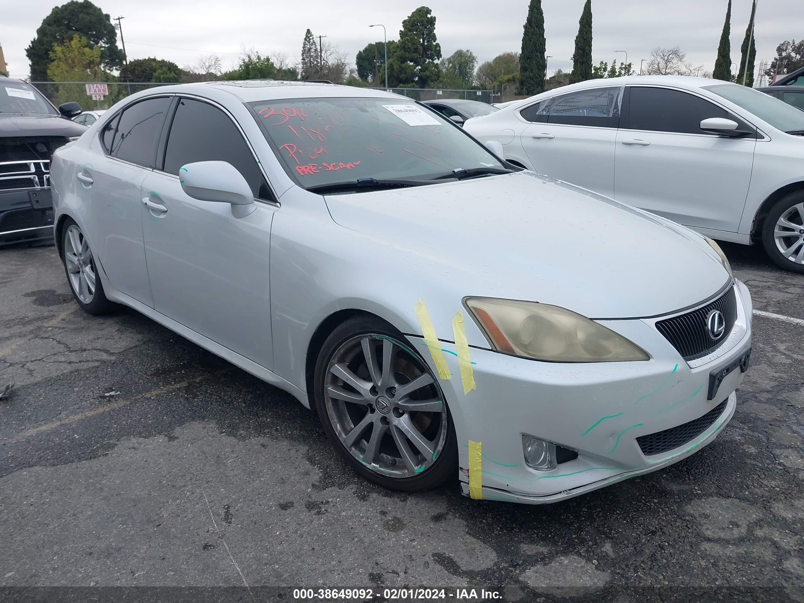 LEXUS IS 2006 jthbk262x62010635