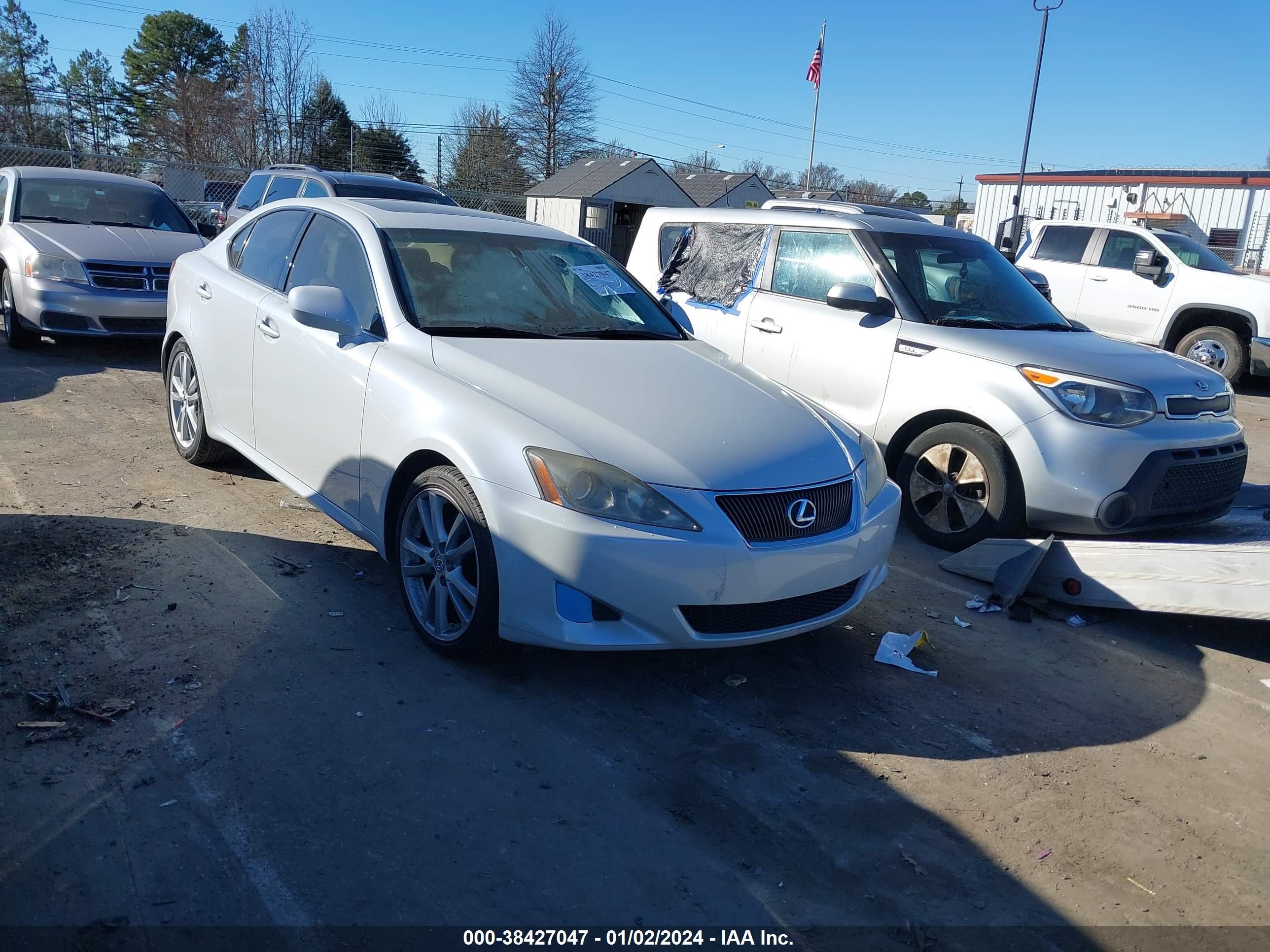 LEXUS IS 2006 jthbk262x62018069