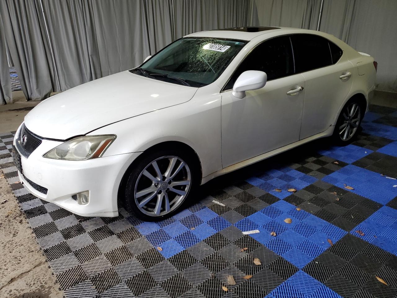 LEXUS IS 2006 jthbk262x65014263