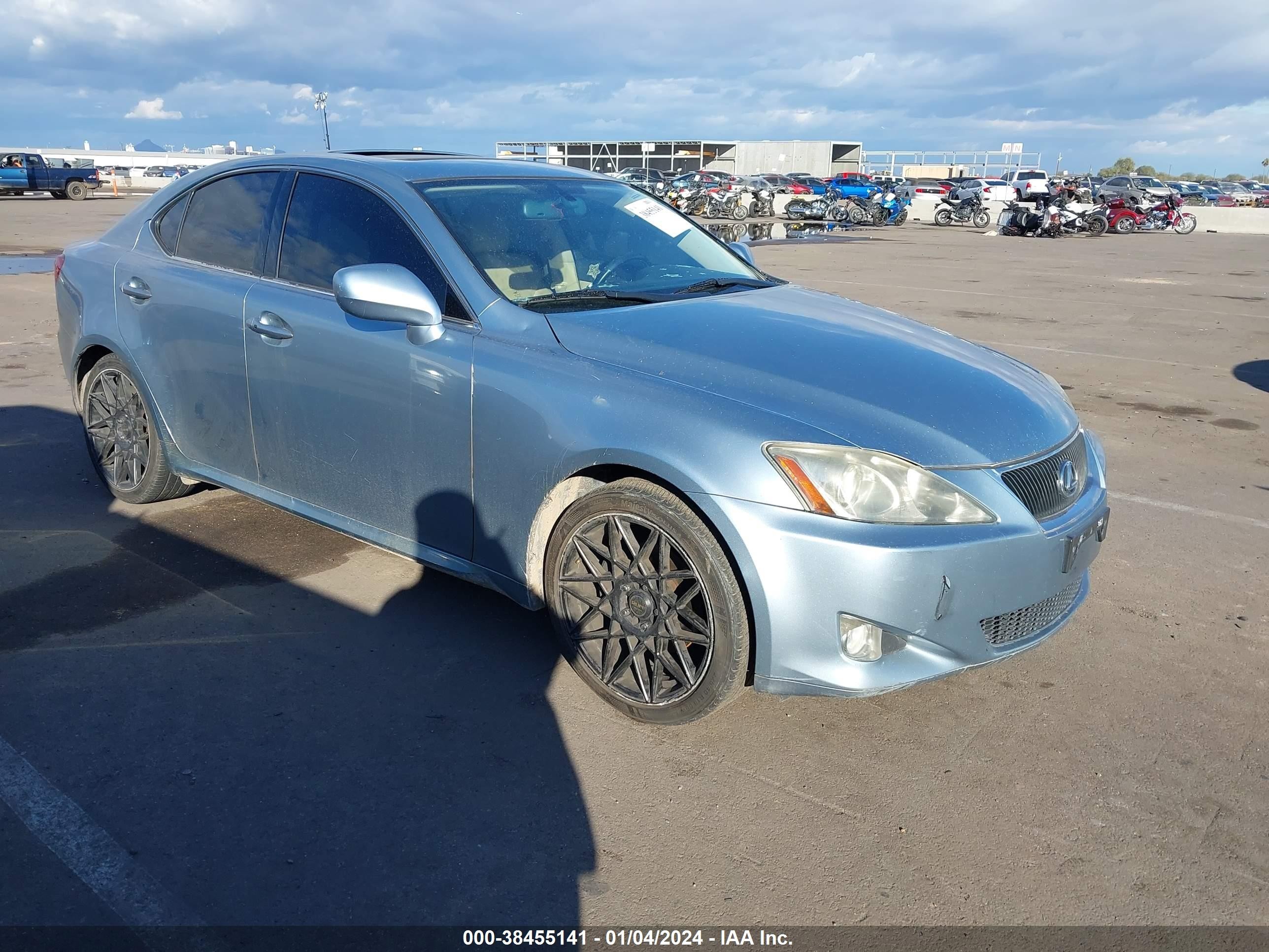 LEXUS IS 2007 jthbk262x72054281