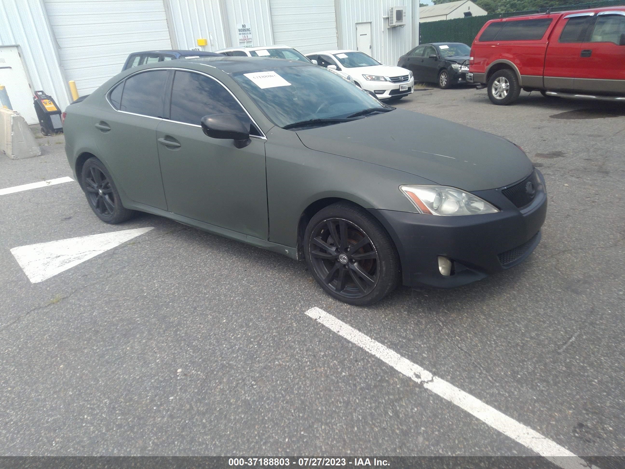 LEXUS IS 2008 jthbk262x82063886