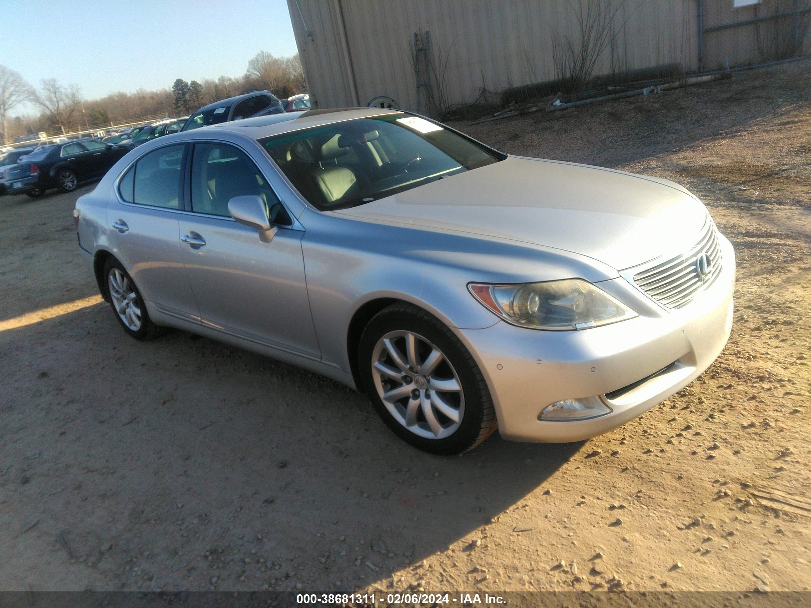 LEXUS LS 2007 jthbl46f175019039