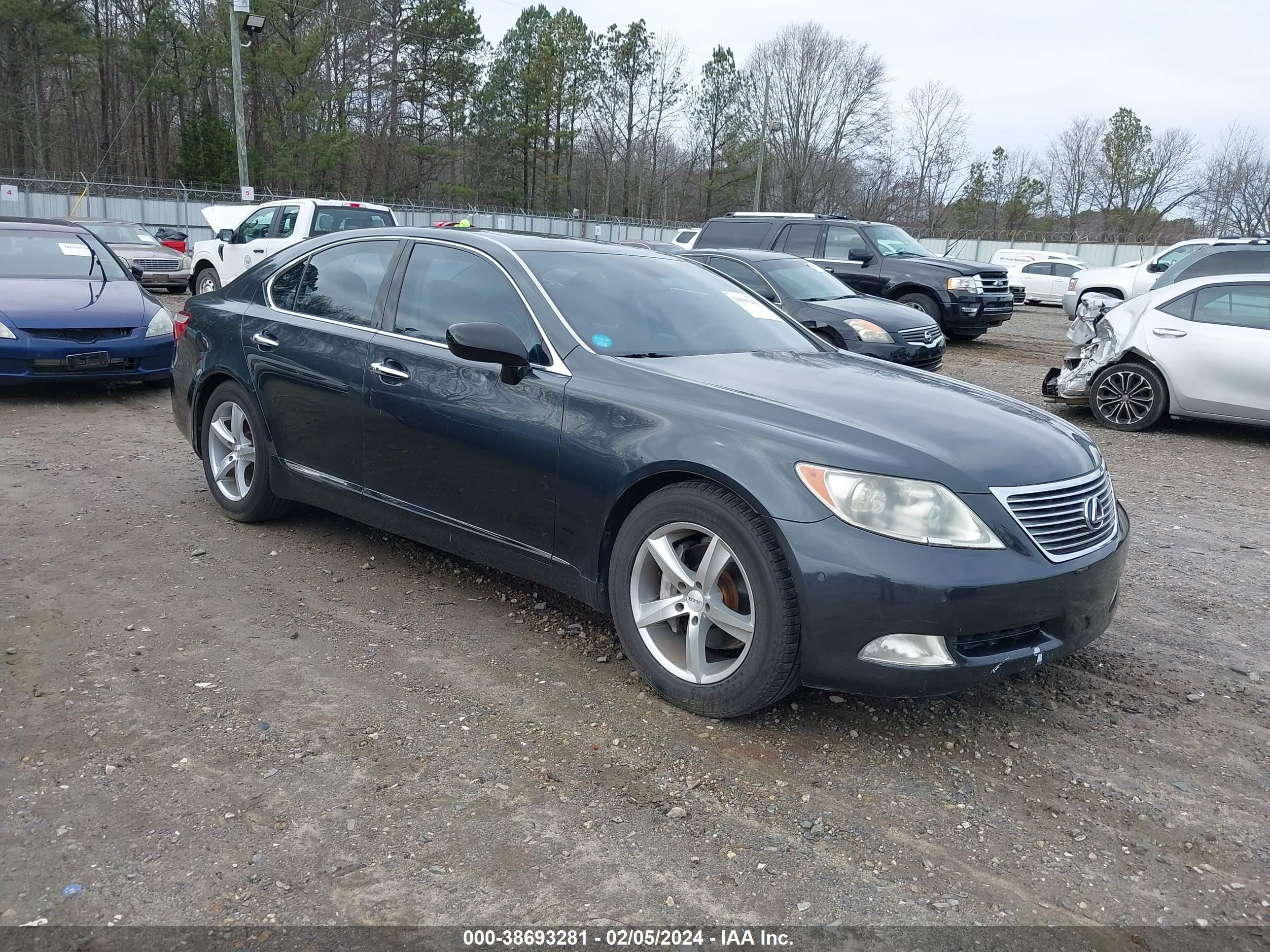 LEXUS LS 2007 jthbl46f275005554