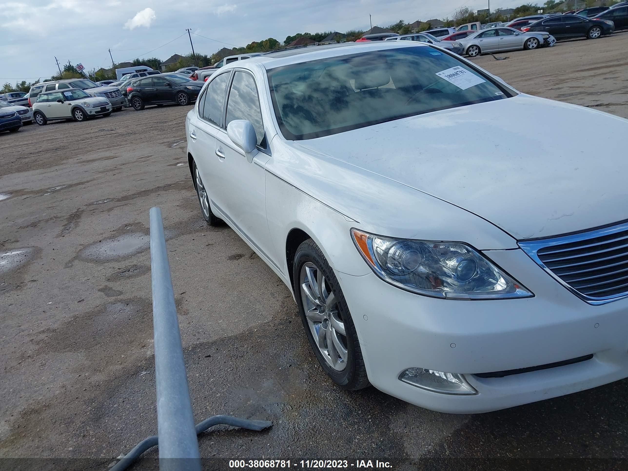 LEXUS LS 2007 jthbl46f275038781