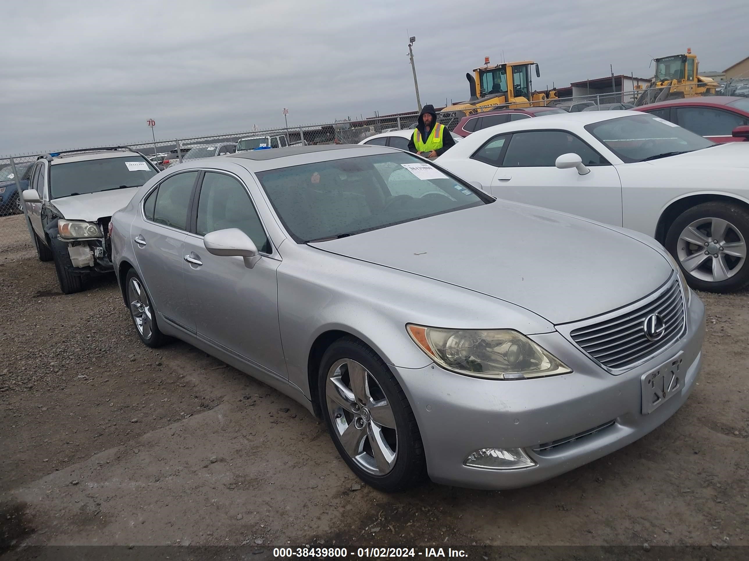 LEXUS LS 2009 jthbl46f295090897