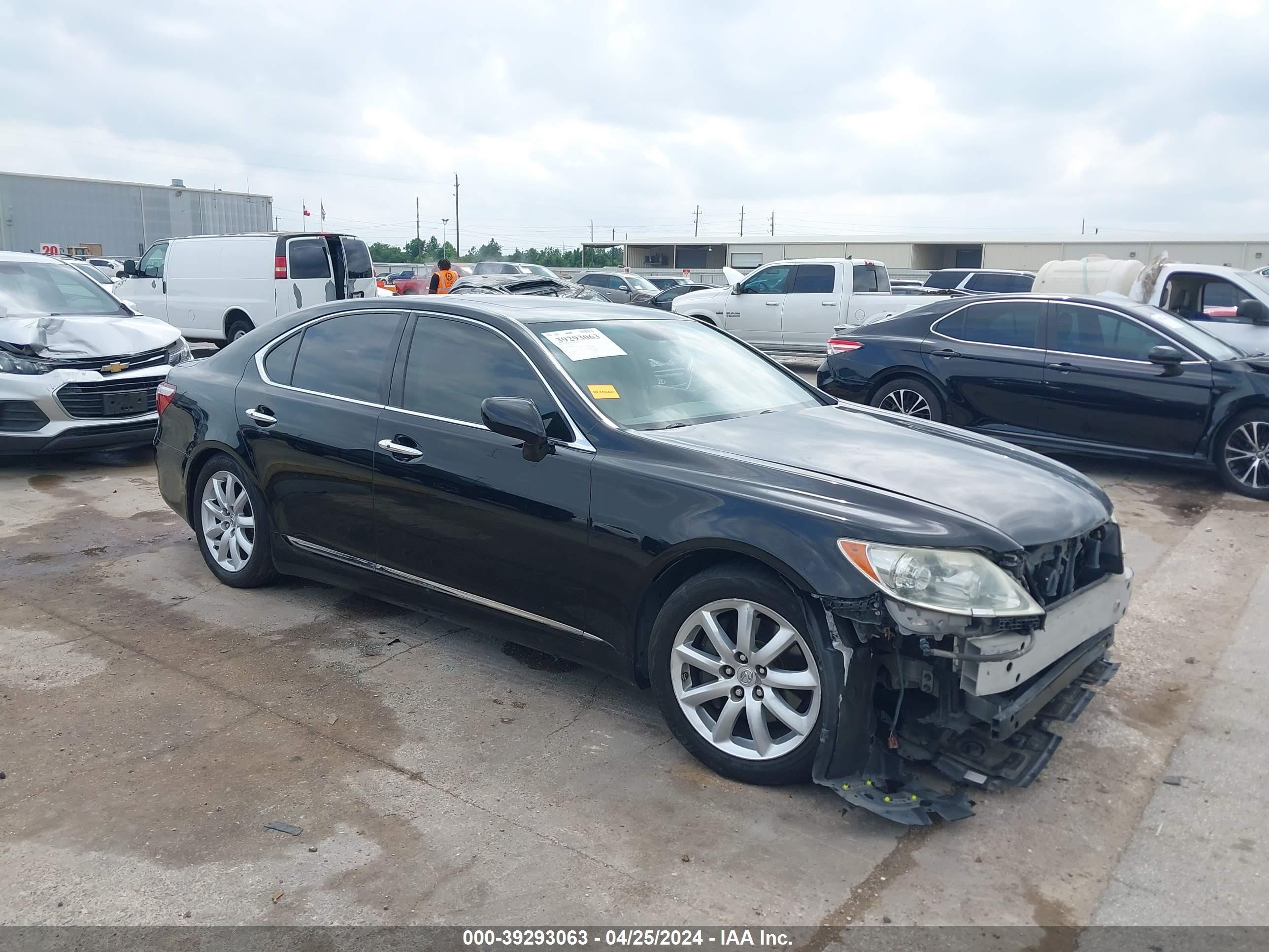 LEXUS LS 2008 jthbl46f585054183