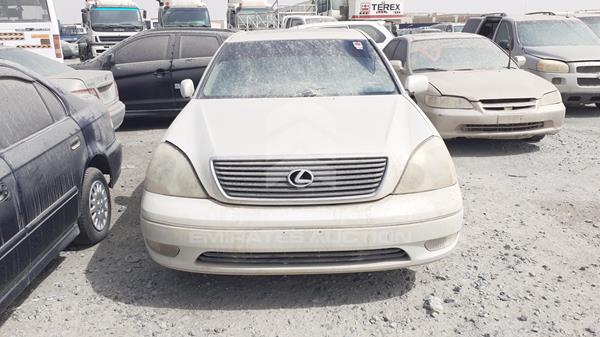 LEXUS LS 430 2002 jthbn30f020075640