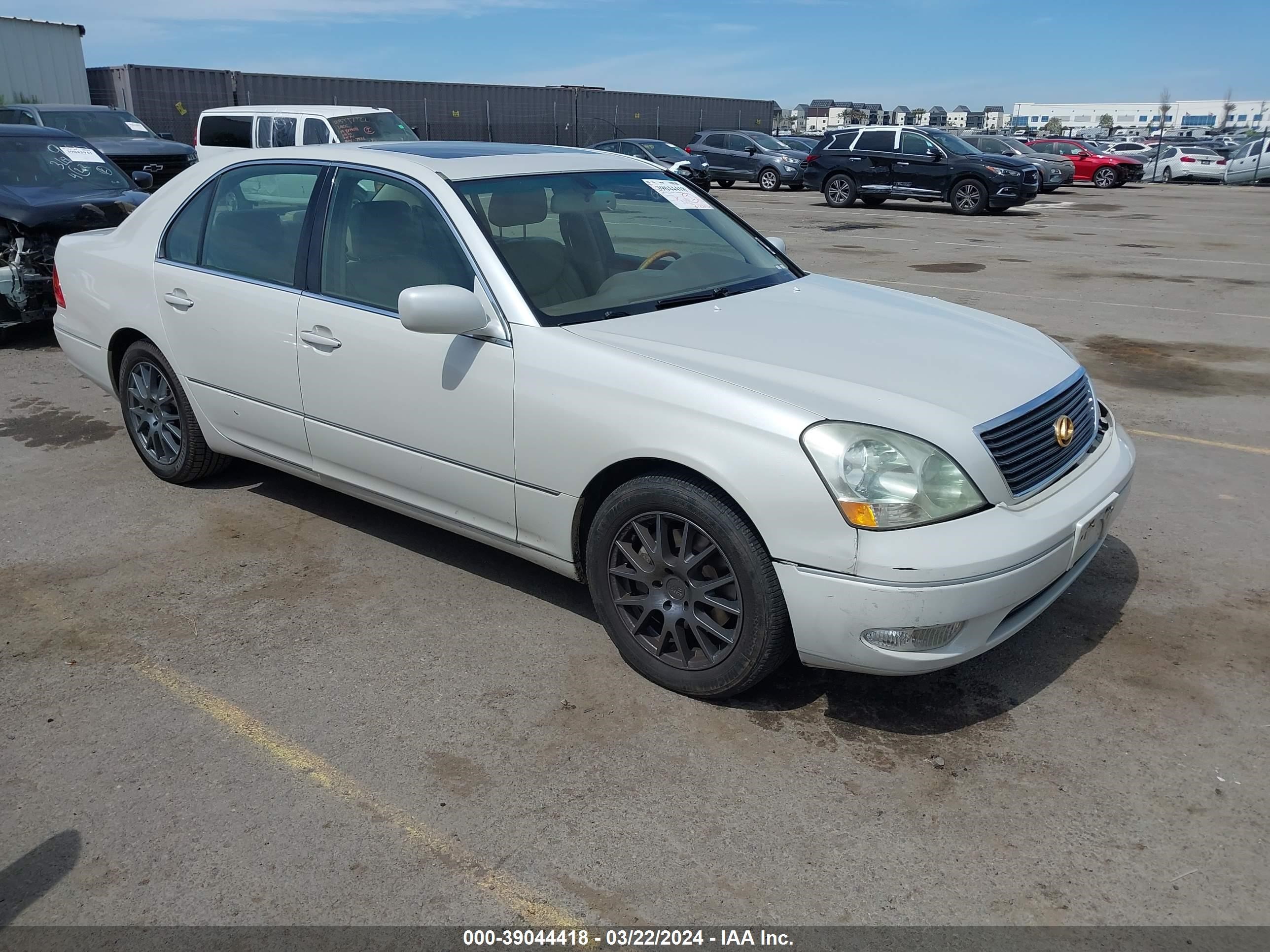 LEXUS LS 2001 jthbn30f810044750