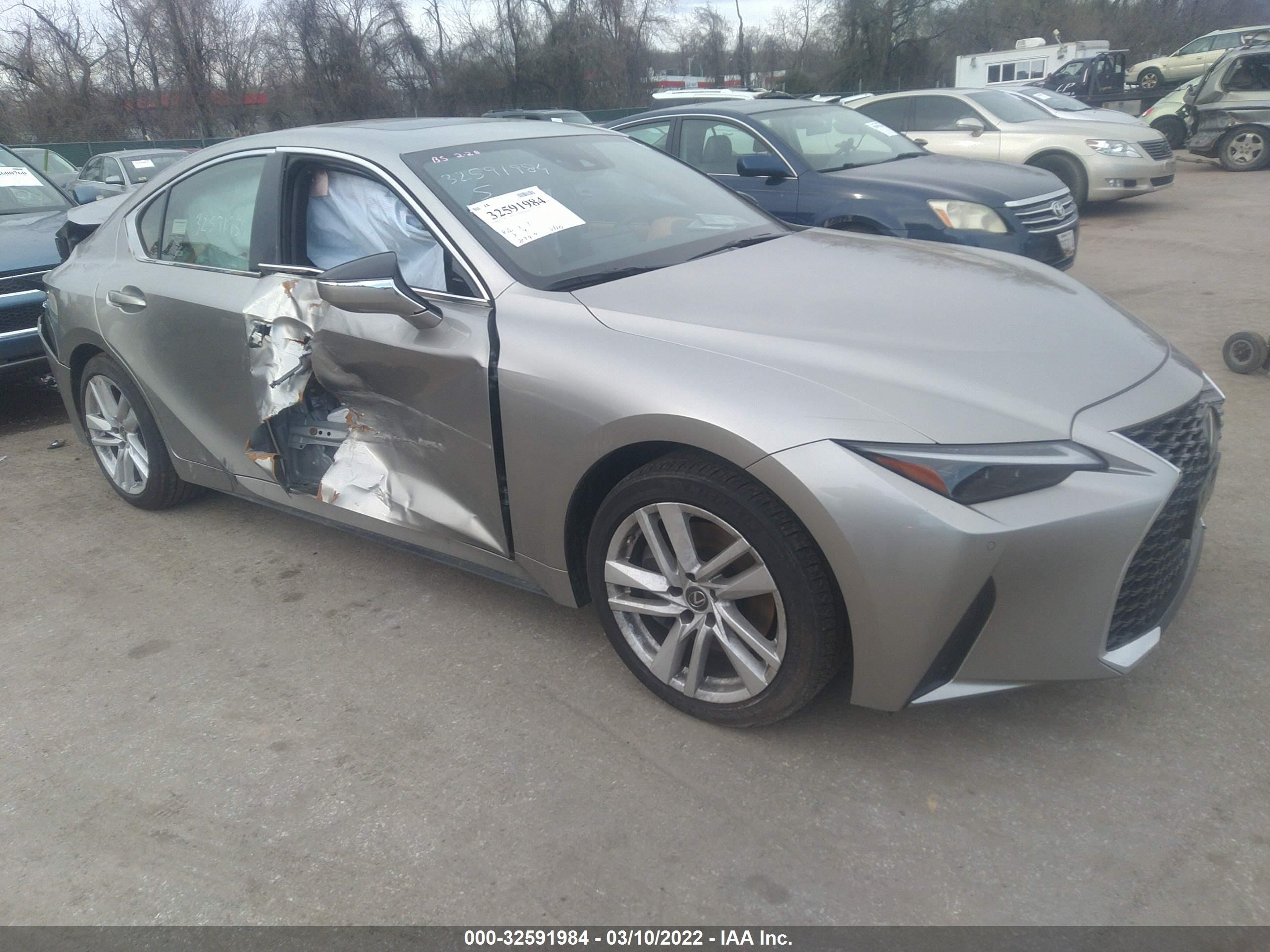 LEXUS IS 2021 jthc81f29m5044767