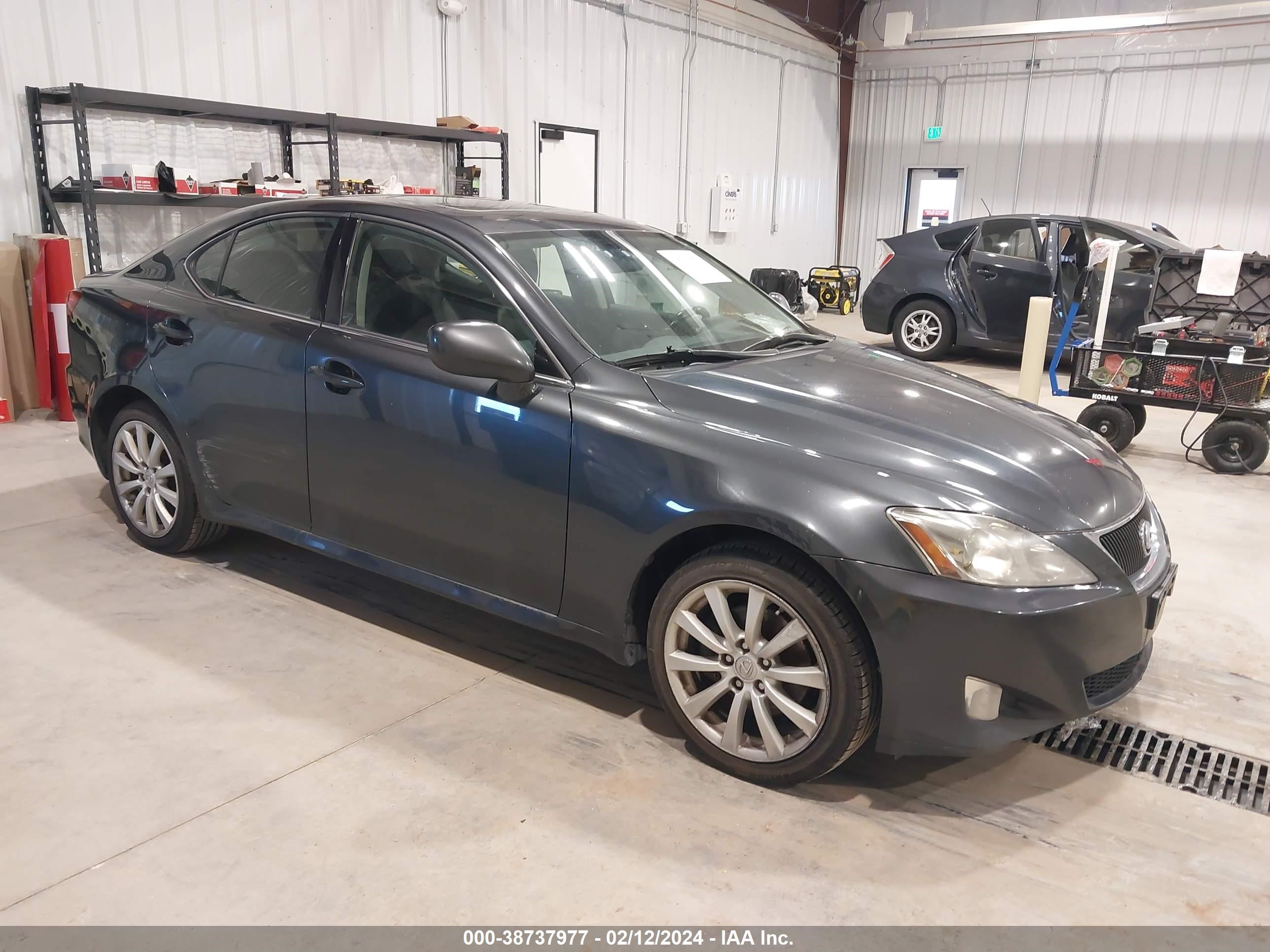 LEXUS IS 2006 jthck262262007006