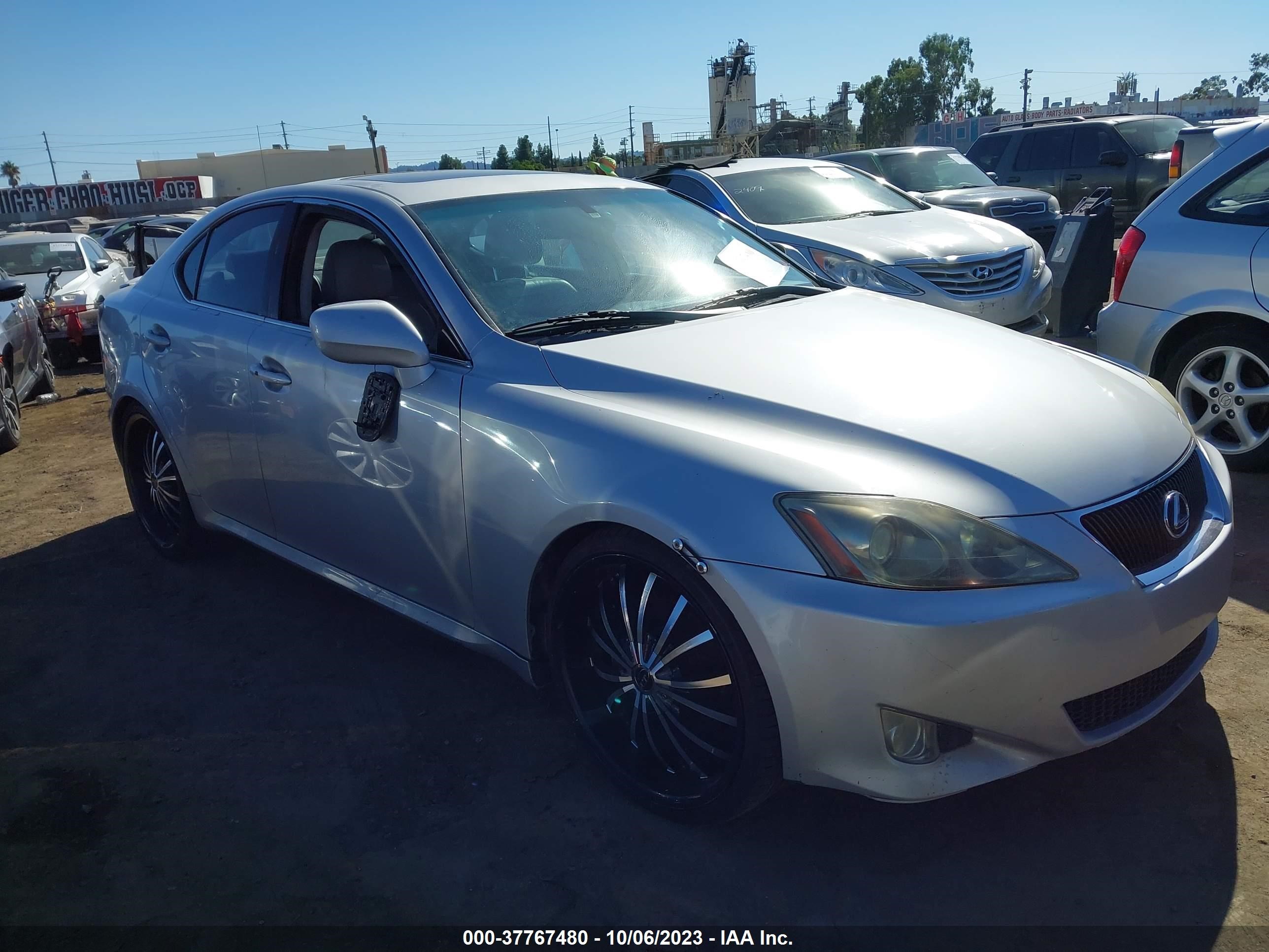 LEXUS IS 2006 jthck262562004598