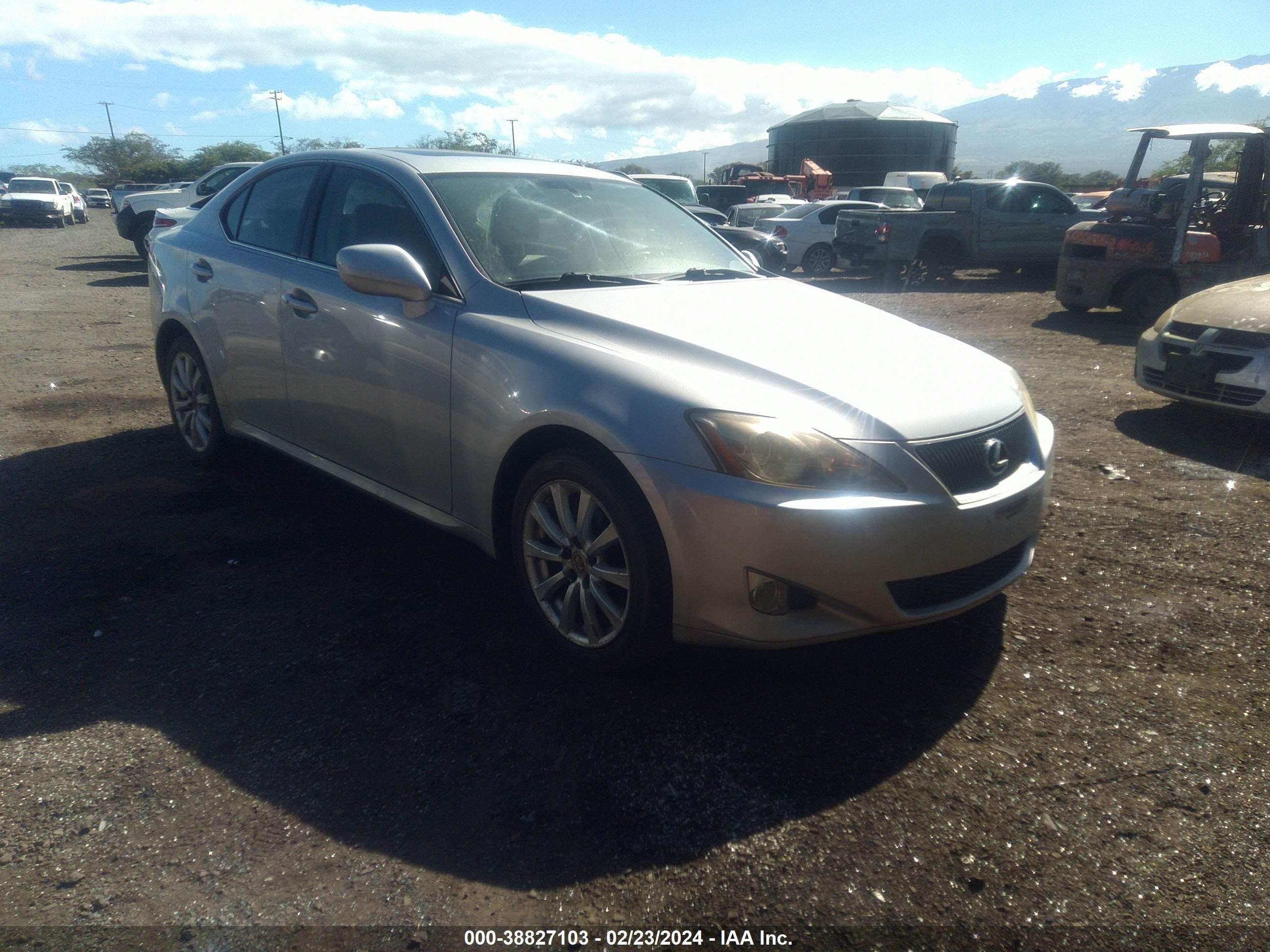 LEXUS IS 2006 jthck262x65004756