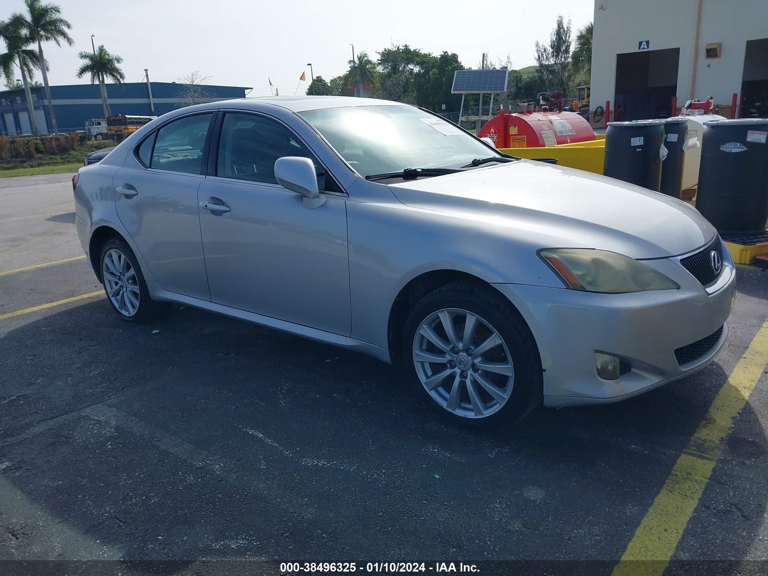 LEXUS IS 2007 jthck262x75008047