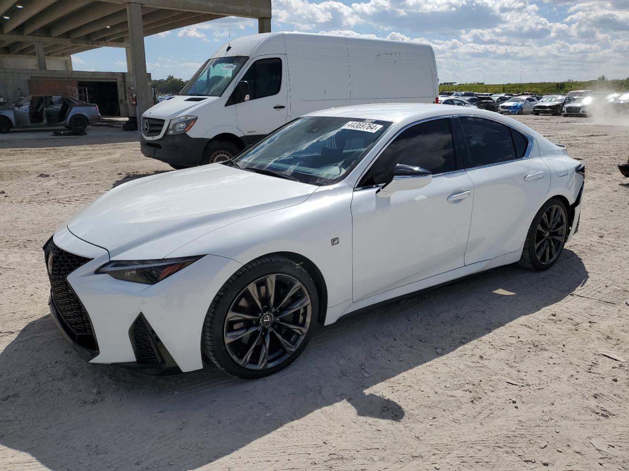 LEXUS IS 2021 jthgz1b21m5038434