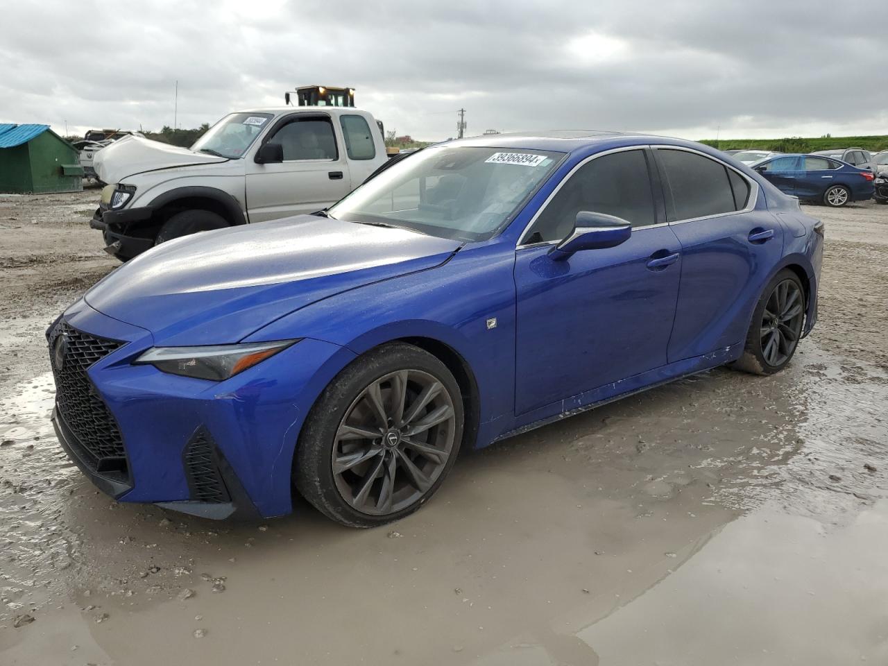 LEXUS IS 2023 jthgz1b27p5061530