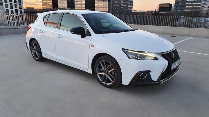 LEXUS CT200H HATCHBACK 2018 jthkd5bh802318156