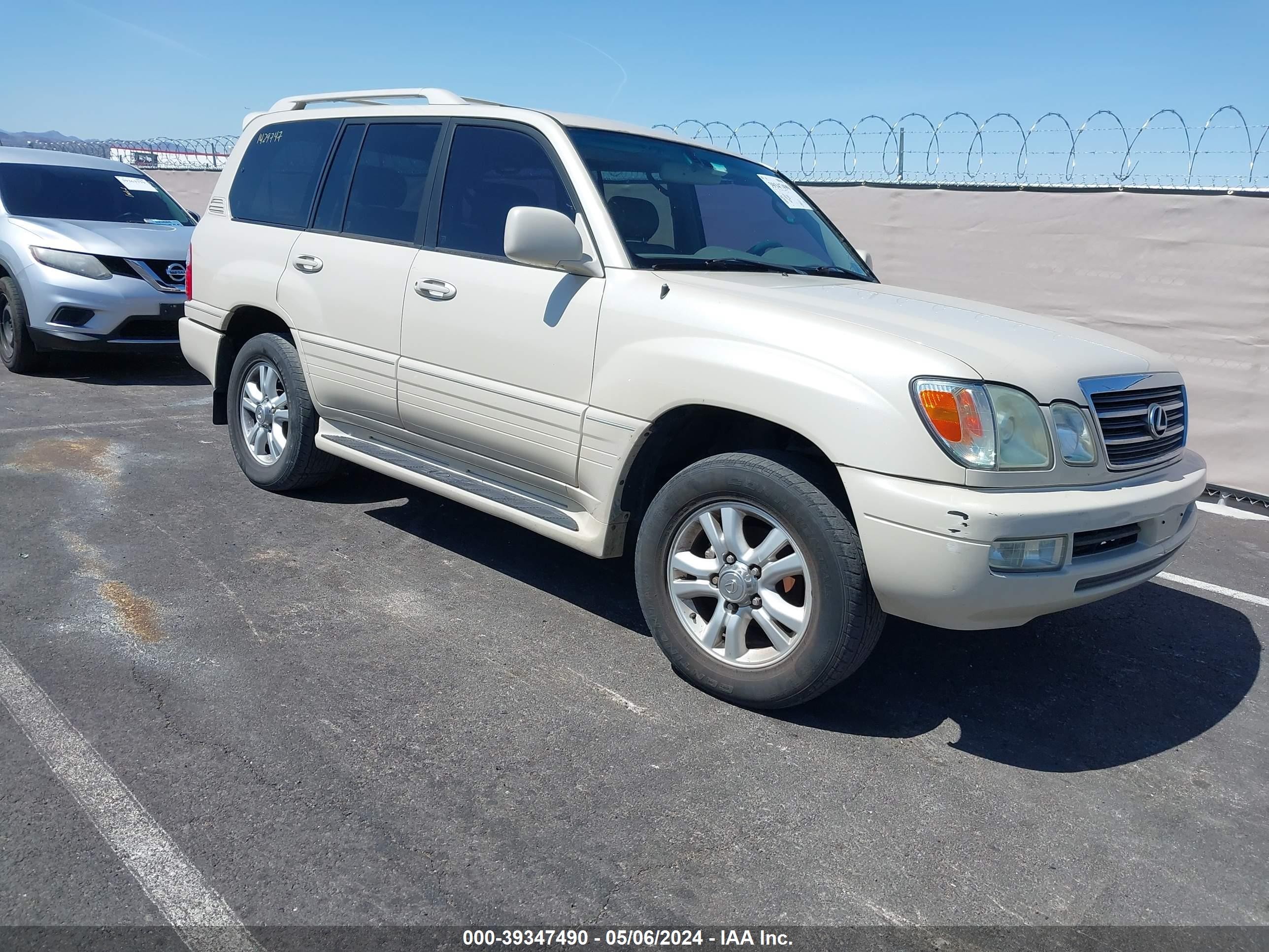 LEXUS LX 2005 jtjht00w153548994