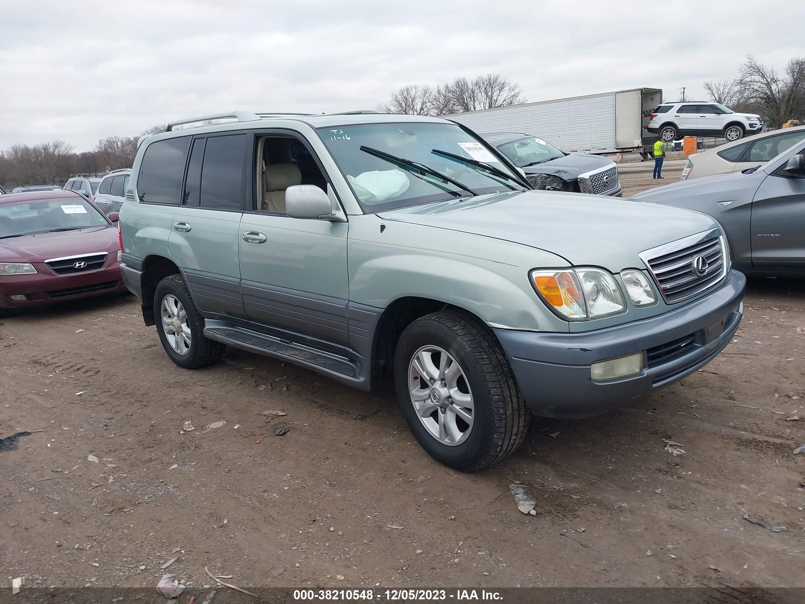 LEXUS LX 2005 jtjht00w453555244