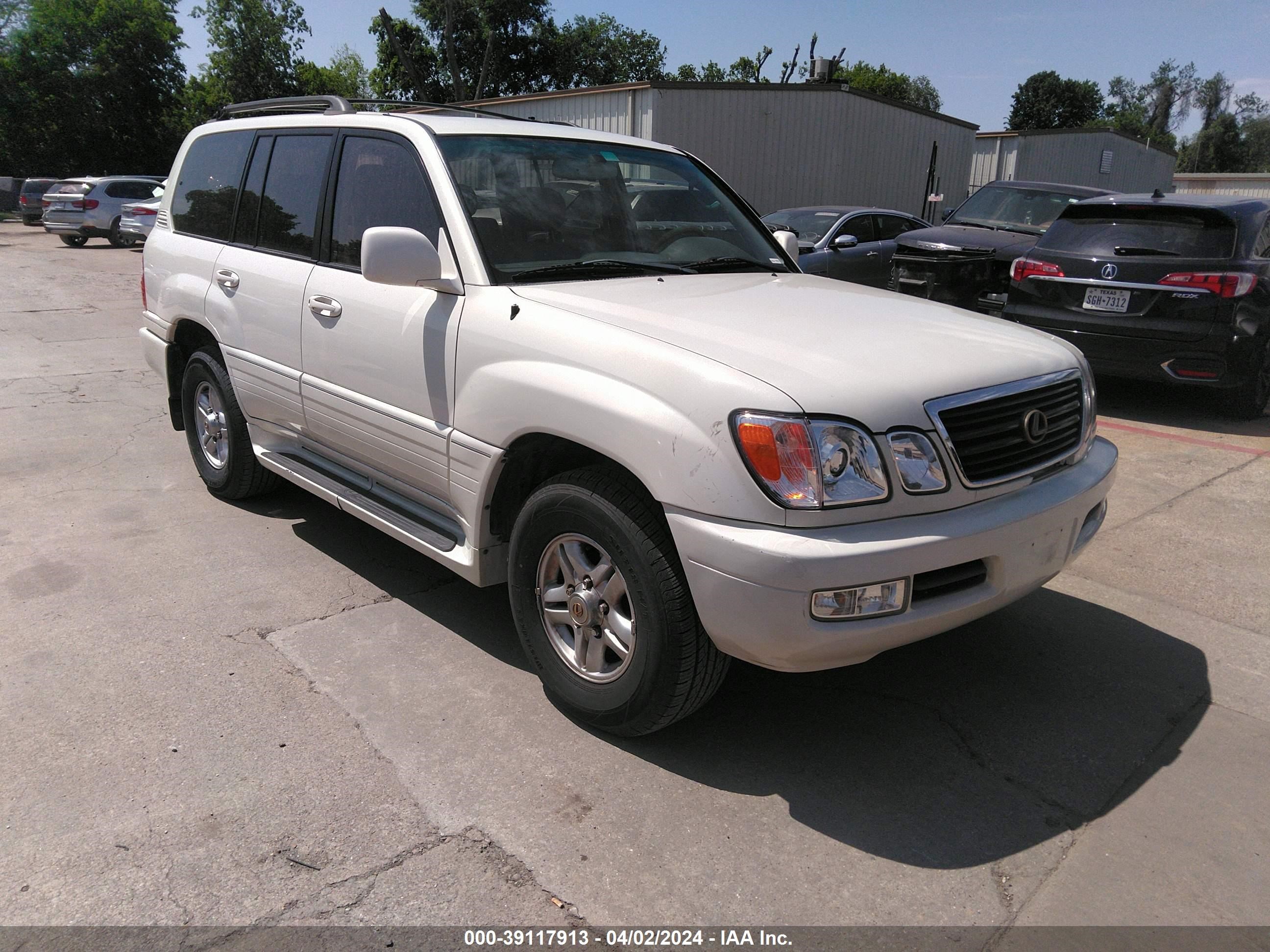 LEXUS LX 2001 jtjht00w713507893