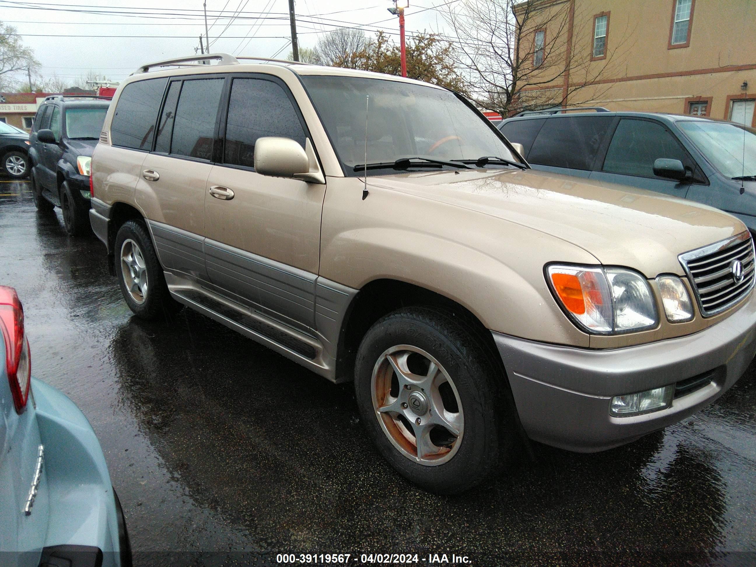 LEXUS LX 2002 jtjht00w823516653