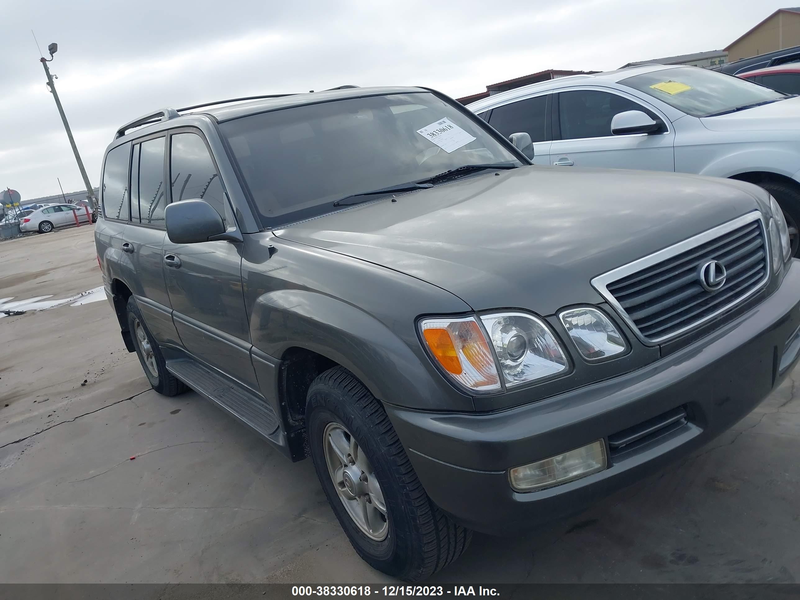 LEXUS LX 2001 jtjht00wx13501649