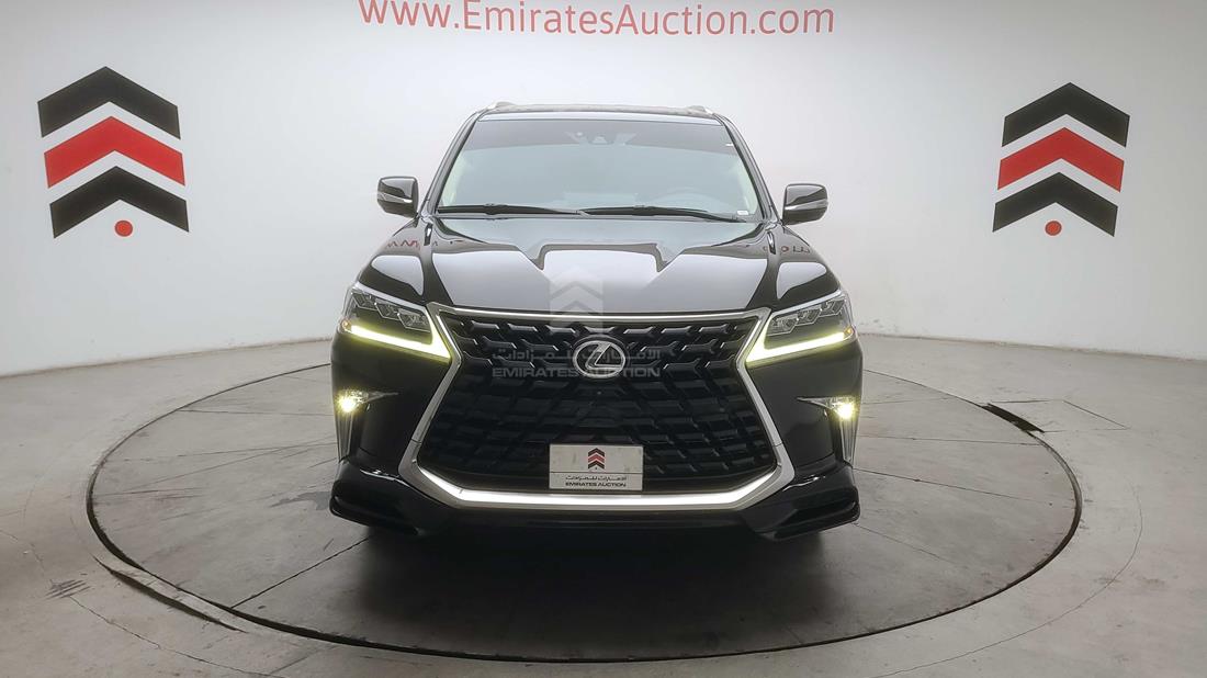 LEXUS LX 570 2018 jtjhy00w6j4260362