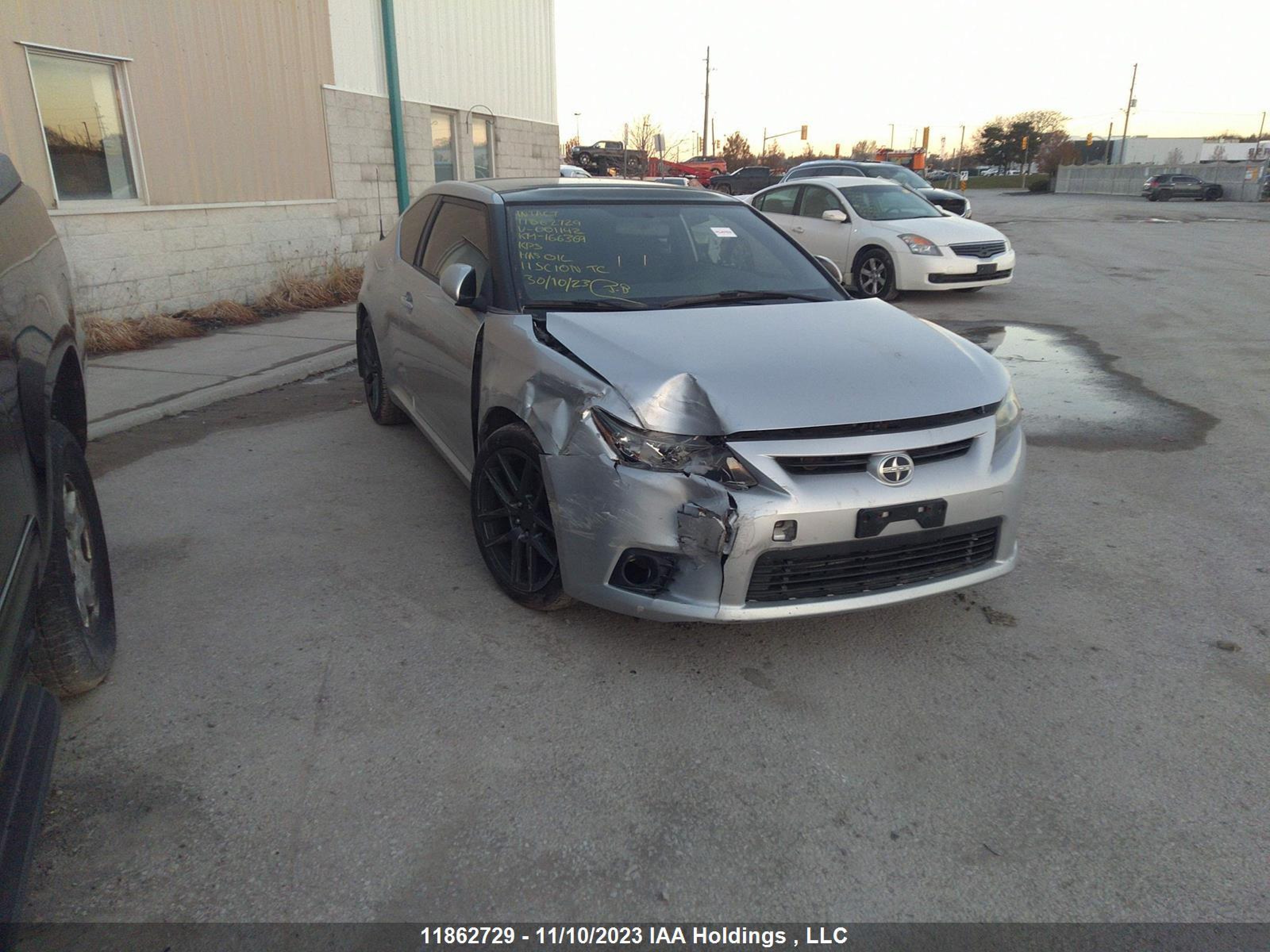 SCION TC 2011 jtkjf5c78b3001142