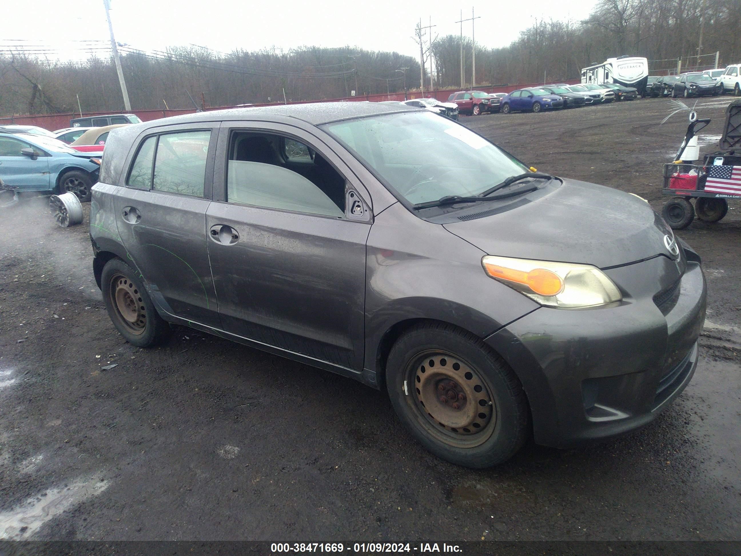 SCION XD 2008 jtkku104x8j018333