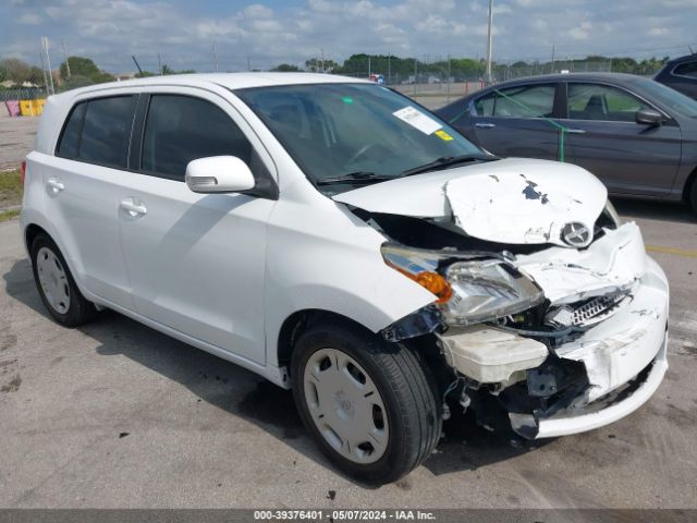 SCION XD 2010 jtkku4b46aj059143