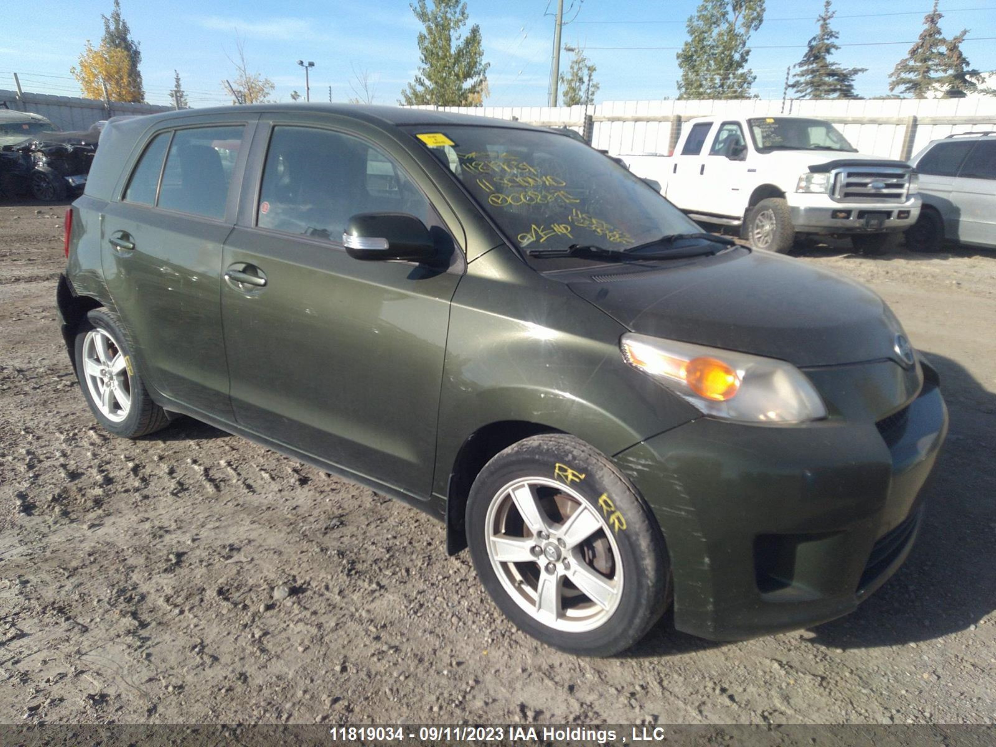 SCION XD 2011 jtkku4b4xb1008875