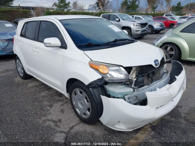 SCION XD 2014 jtkkupb42e1043903