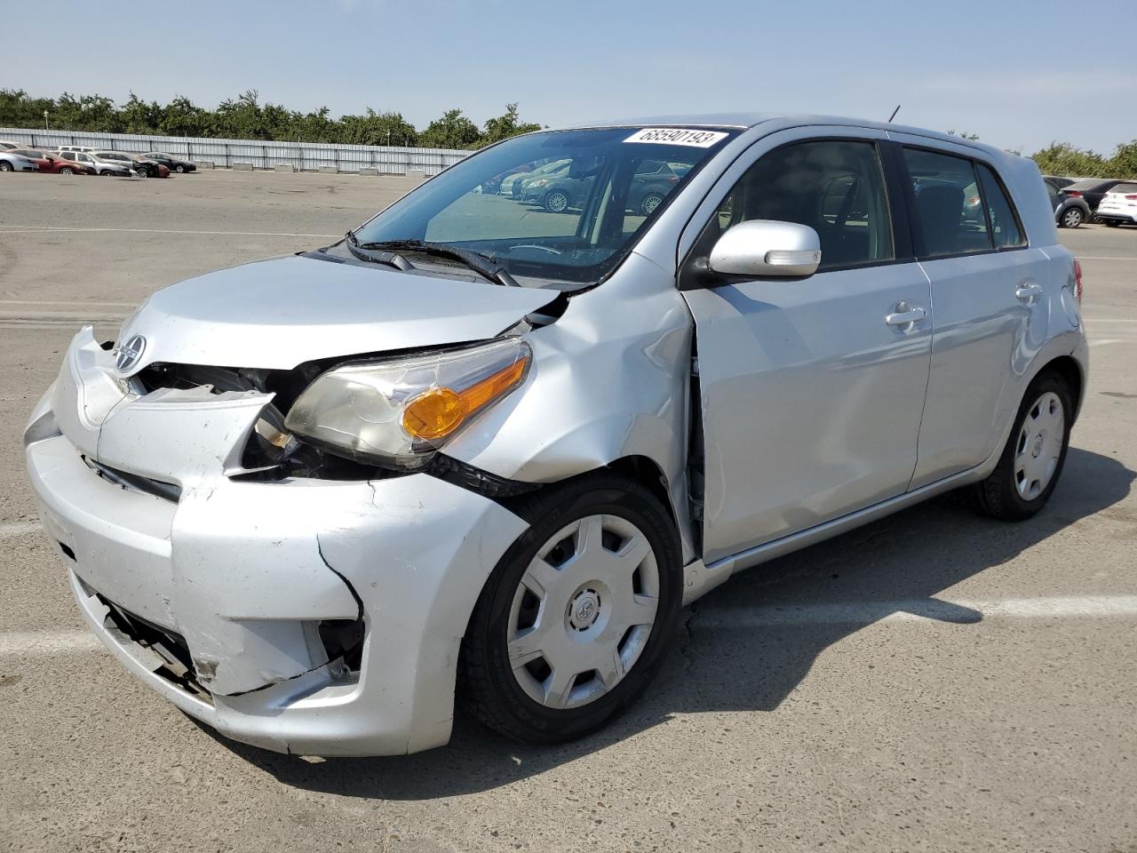 SCION XD 2014 jtkkupb43e1045031