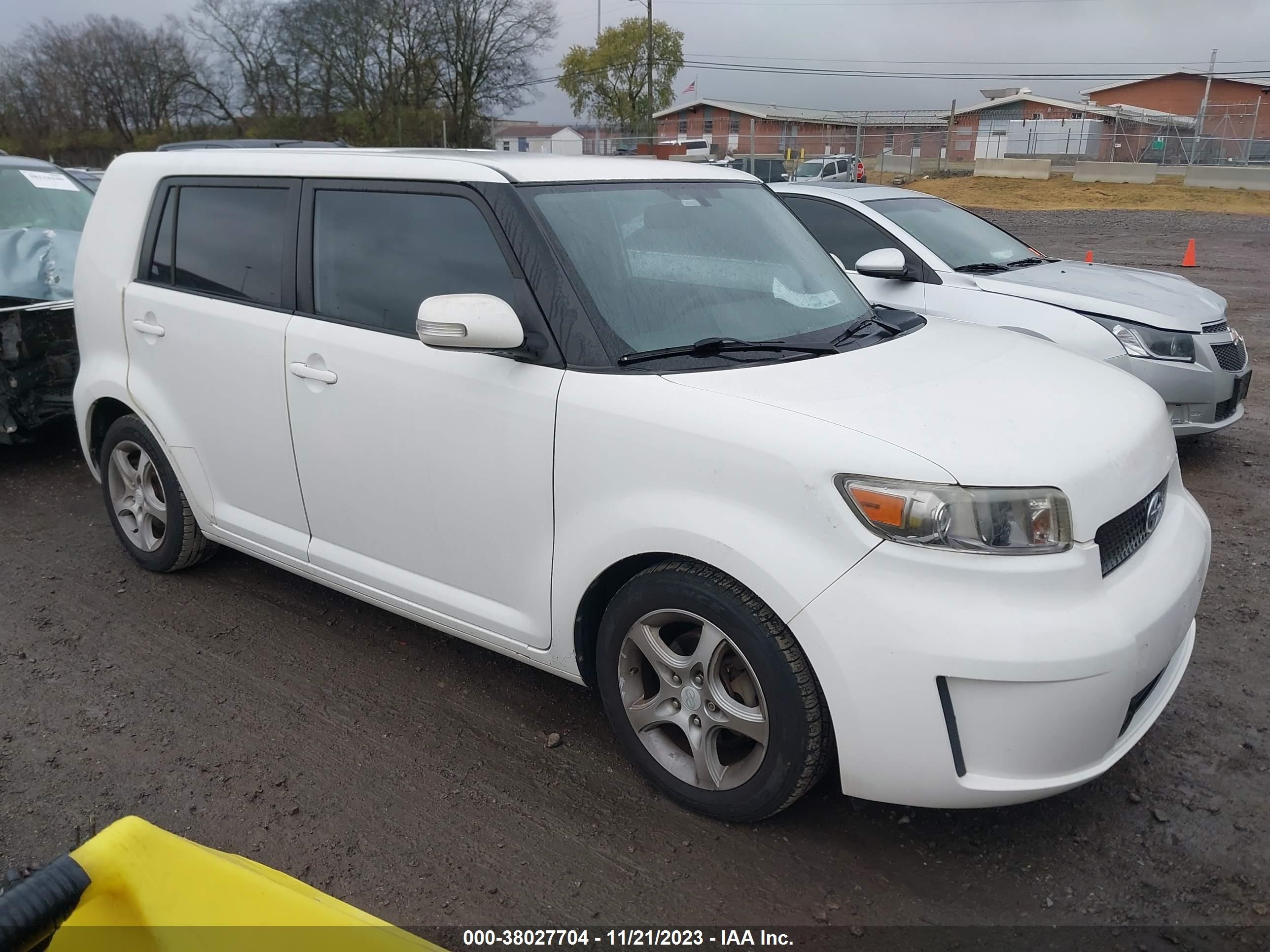 SCION XB 2008 jtlke50e181034557