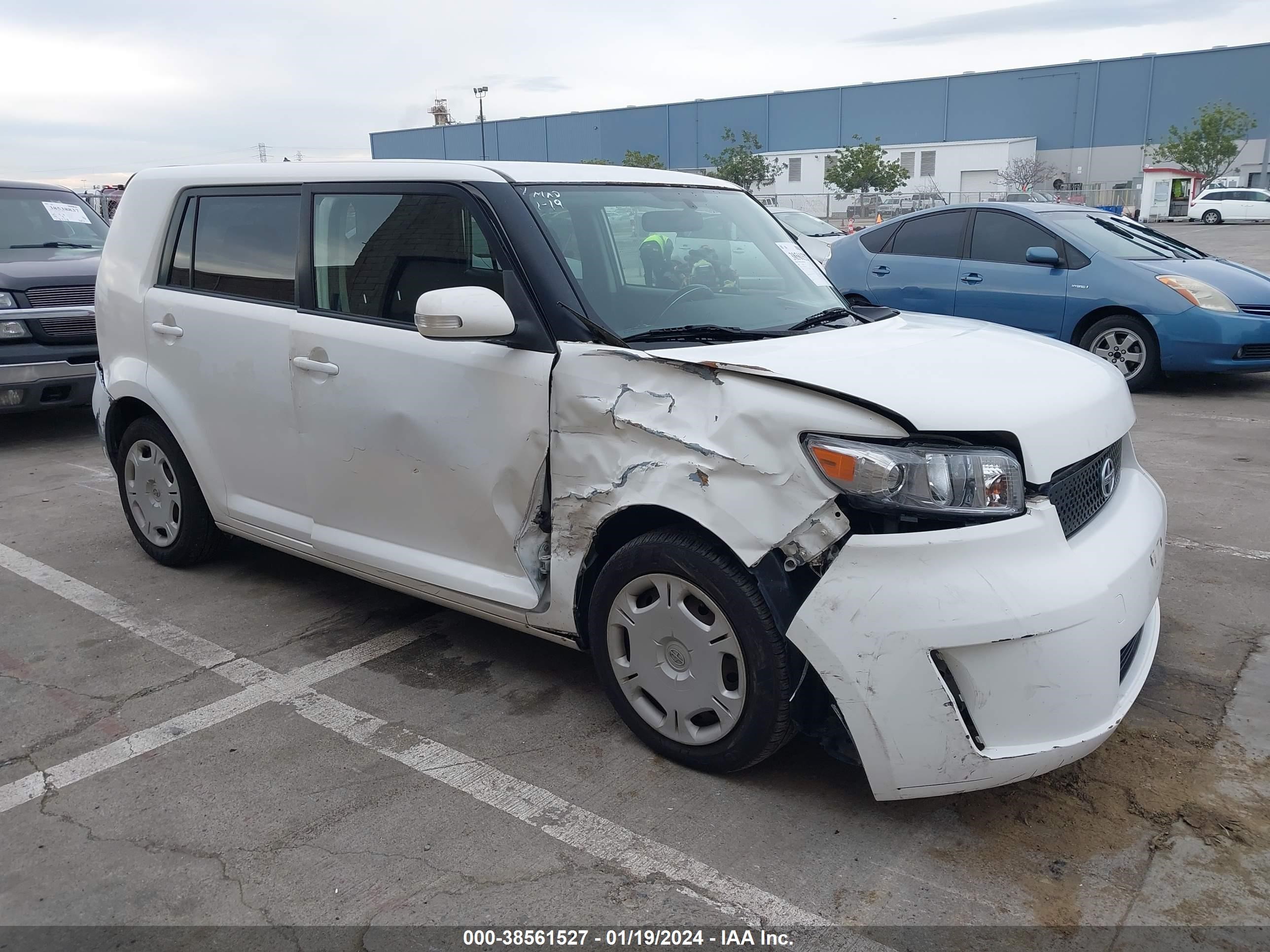 SCION XB 2008 jtlke50e281034566