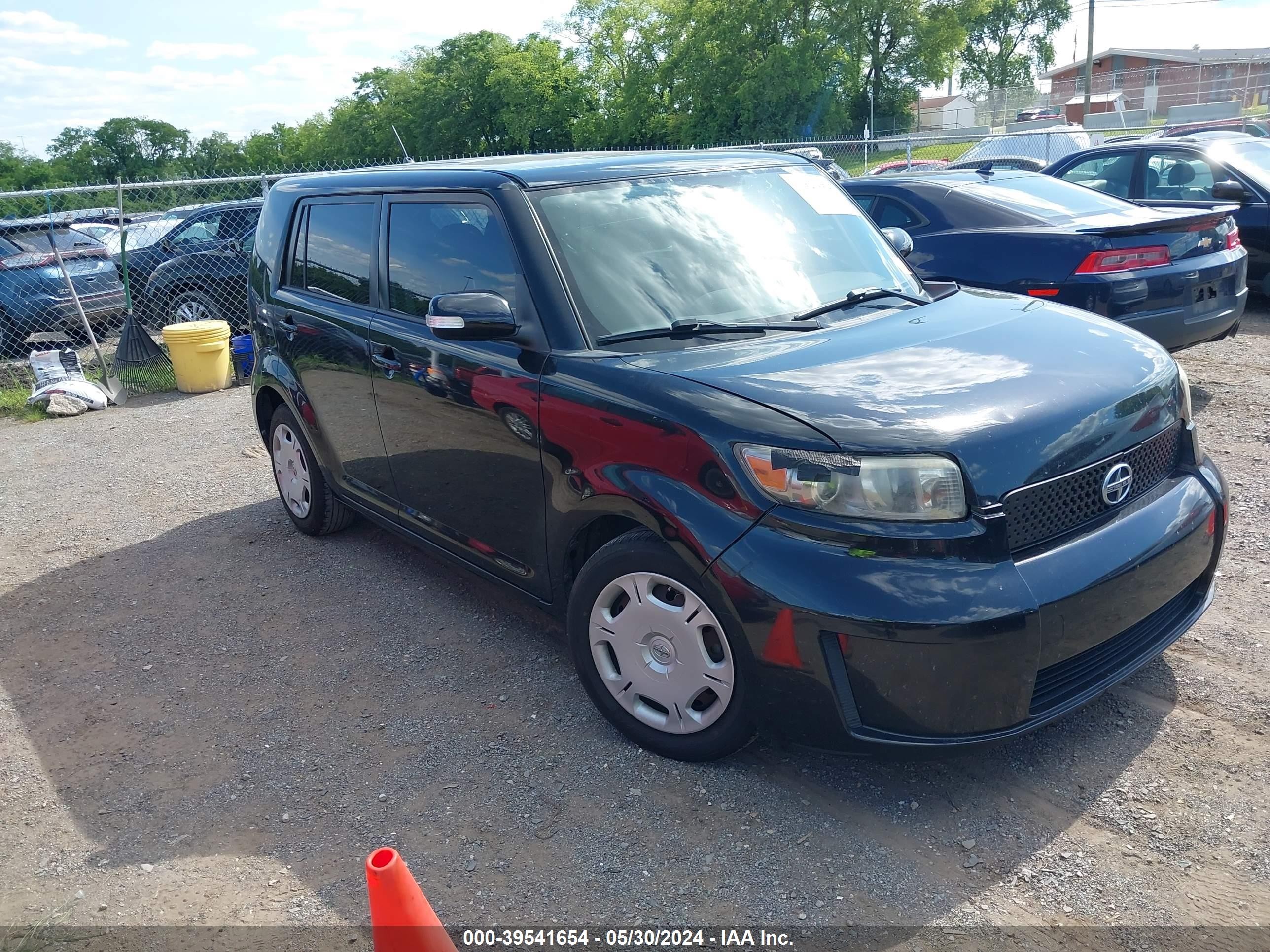 SCION XB 2009 jtlke50e391093854