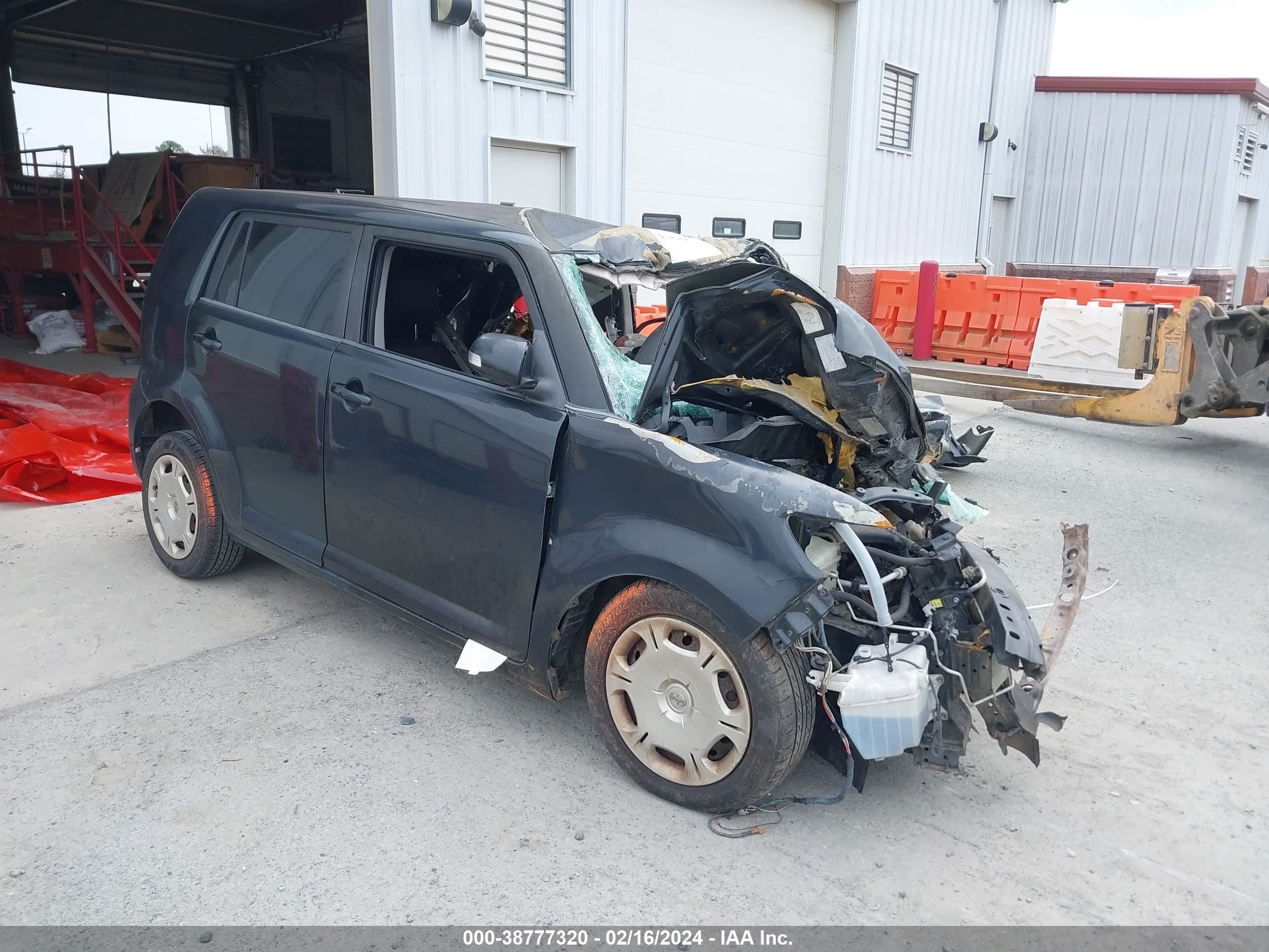 SCION XB 2008 jtlke50e681009170