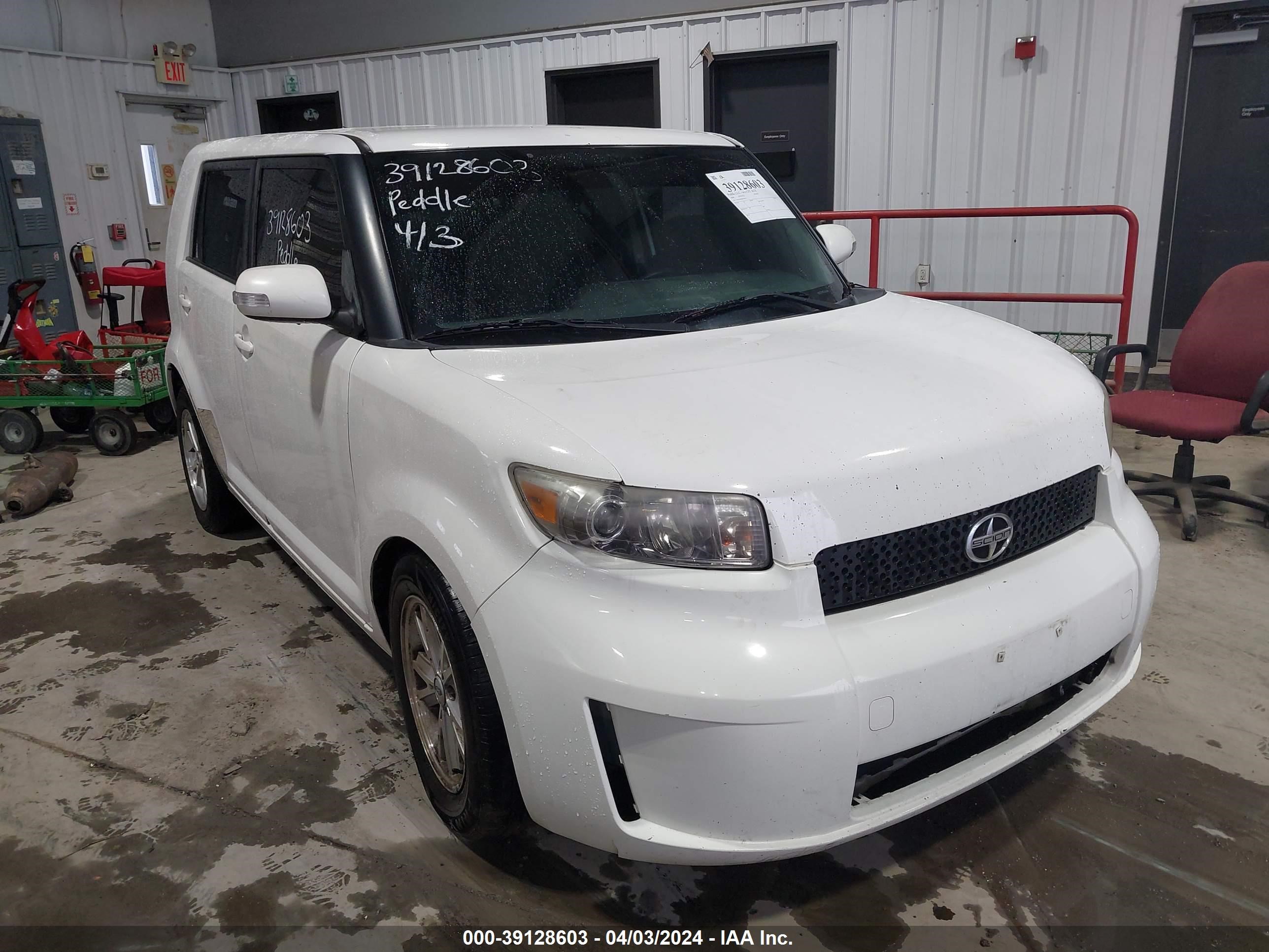 SCION XB 2008 jtlke50e881026553